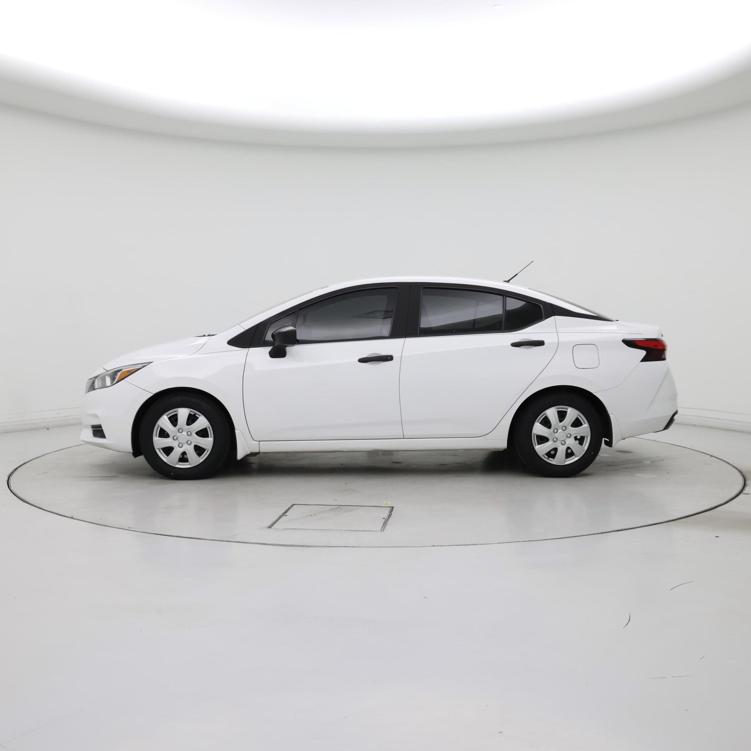 Thumbnail: 2020 Nissan Versa - 3