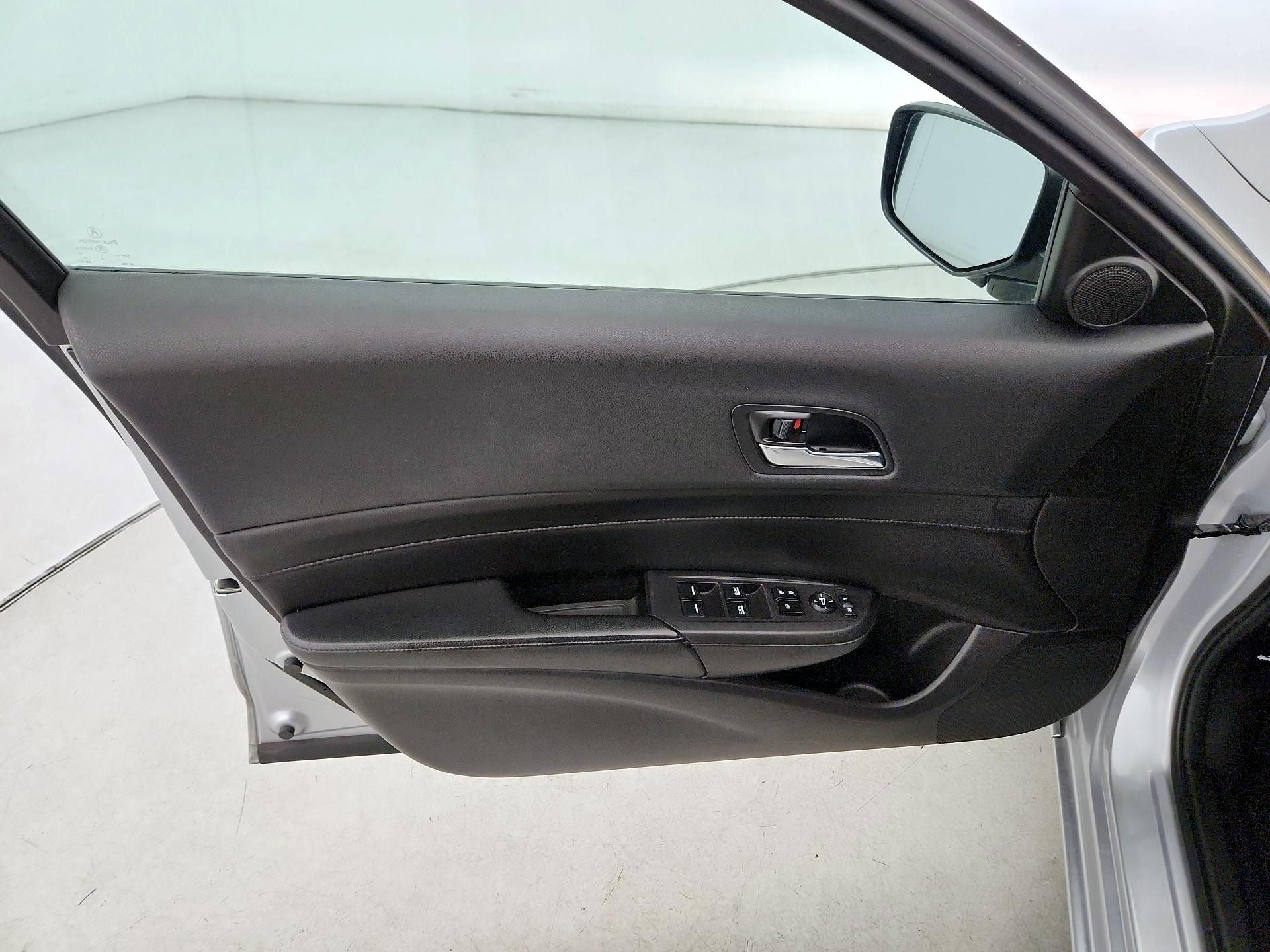Thumbnail: 2013 Acura ILX - 12