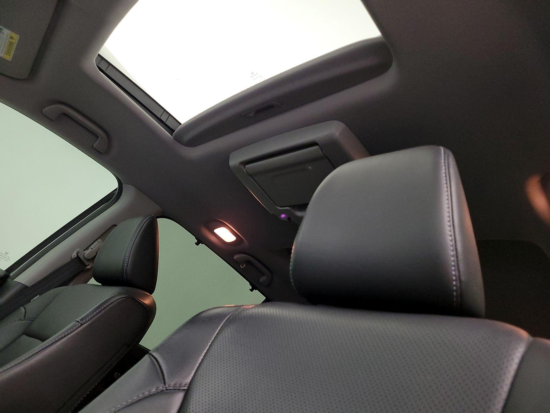 Thumbnail: 2019 Honda Pilot - 20