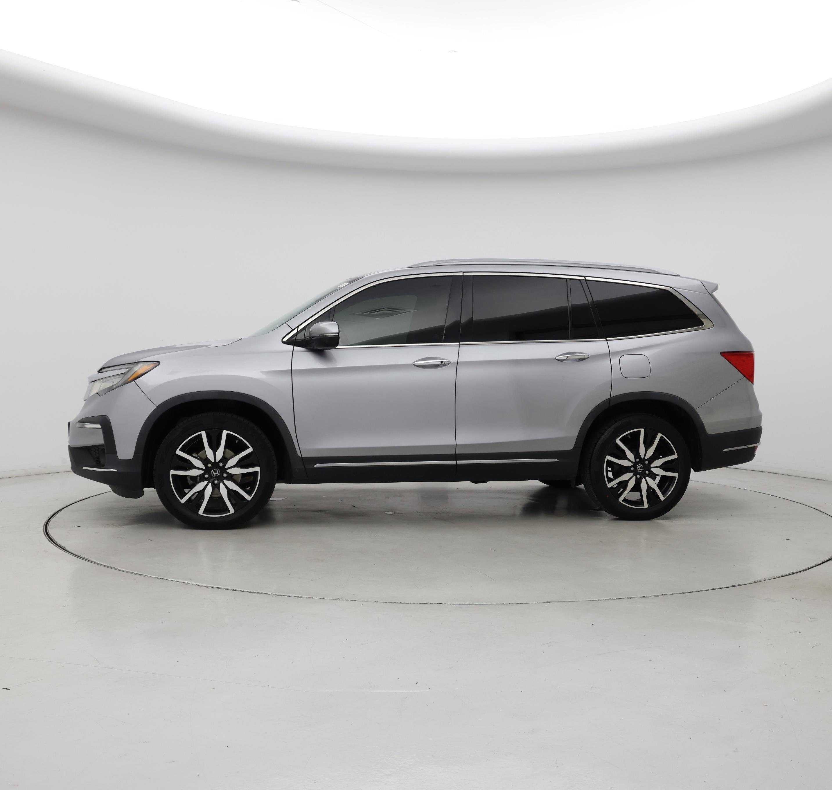 Thumbnail: 2019 Honda Pilot - 3
