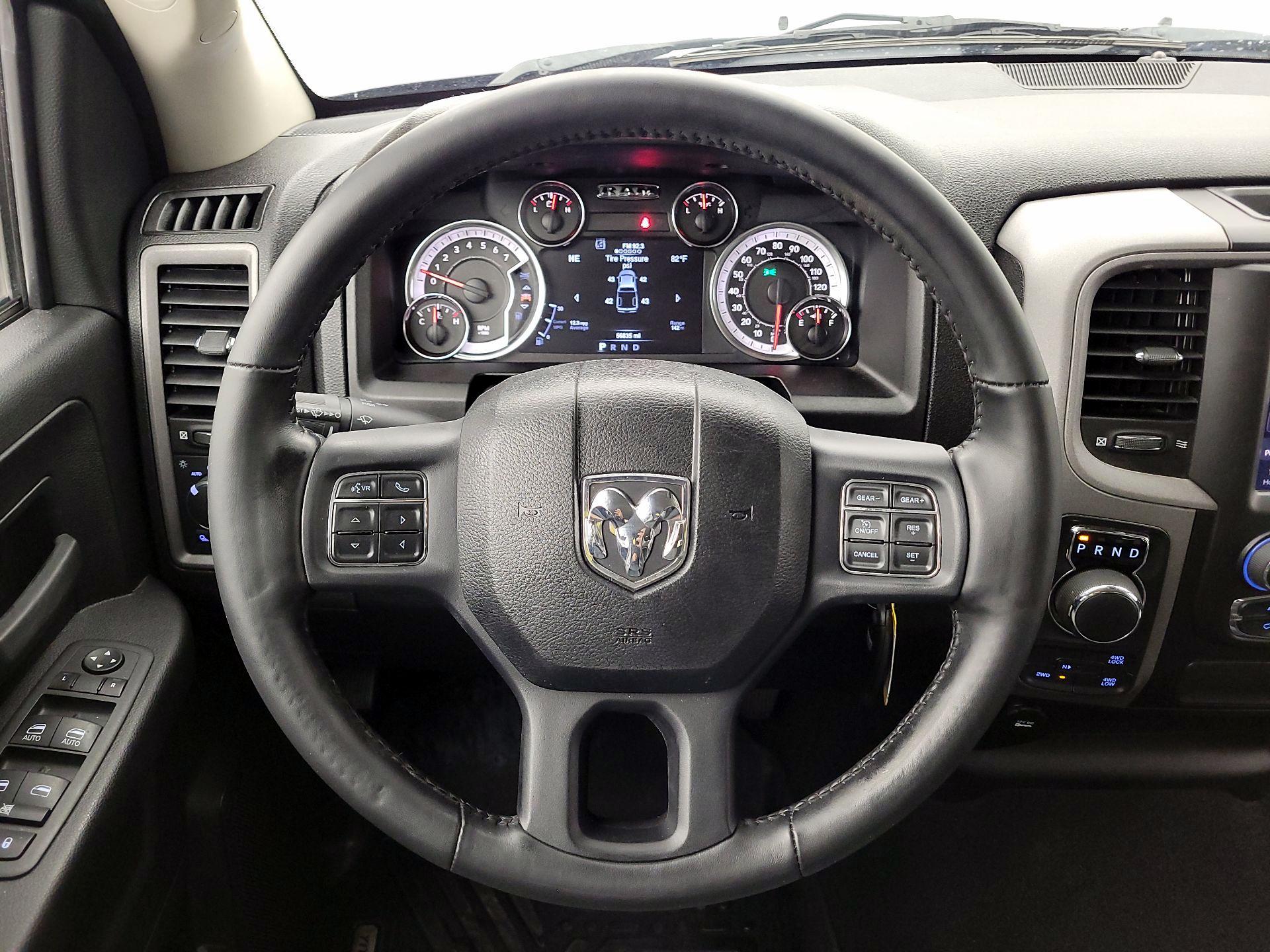 Thumbnail: 2022 RAM 1500 Classic - 10