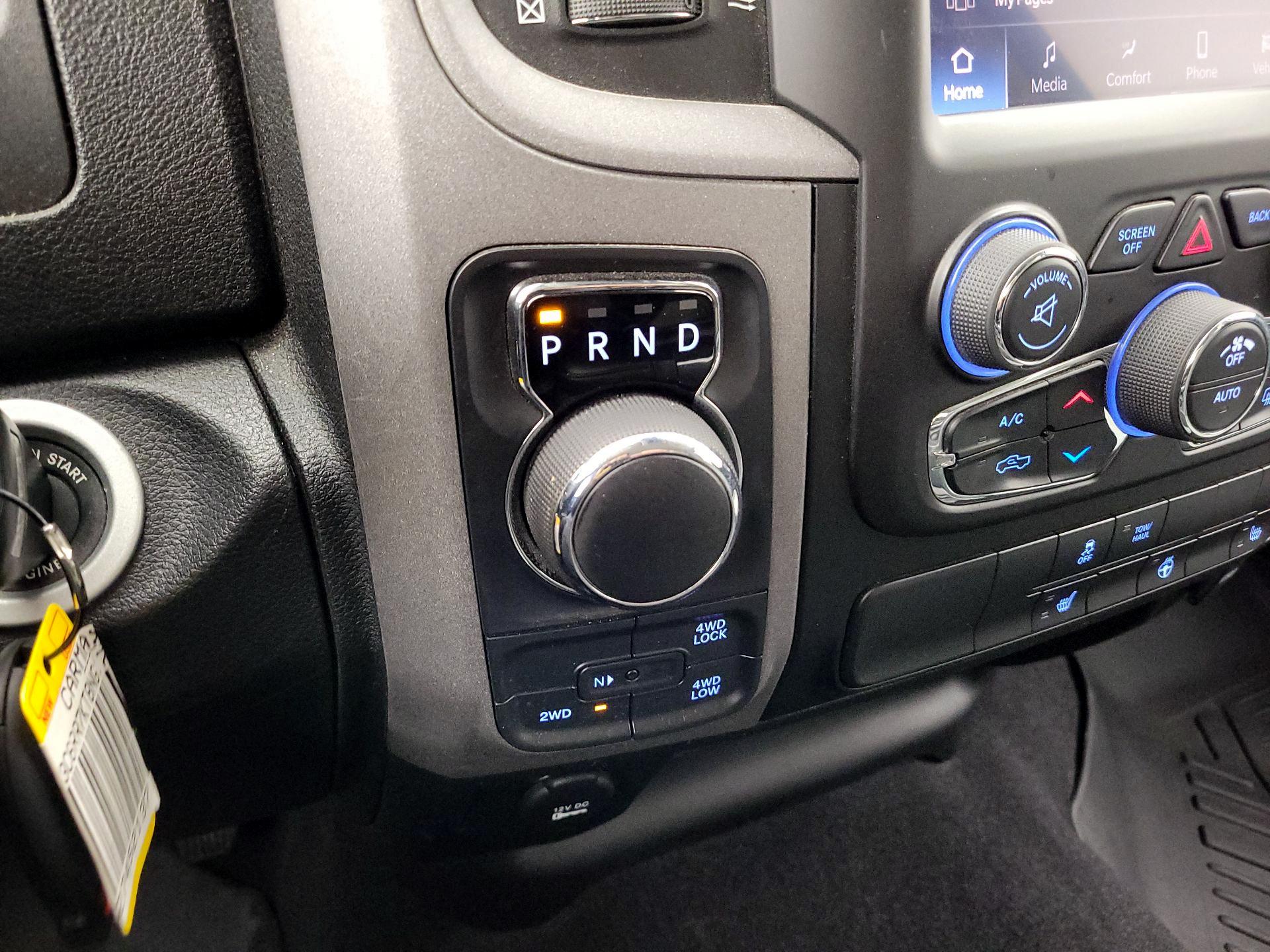 Thumbnail: 2022 RAM 1500 Classic - 17