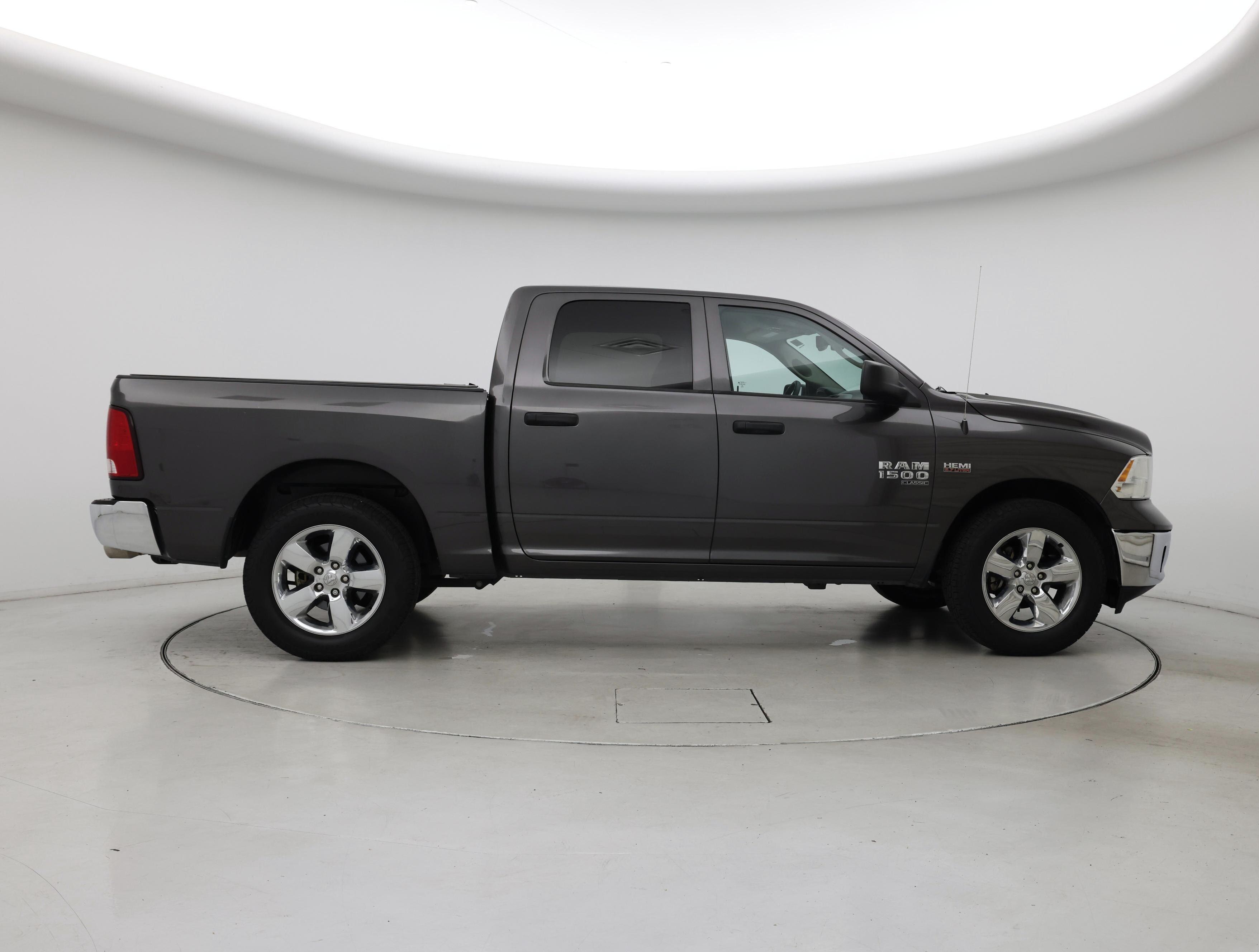 Thumbnail: 2022 RAM 1500 Classic - 7