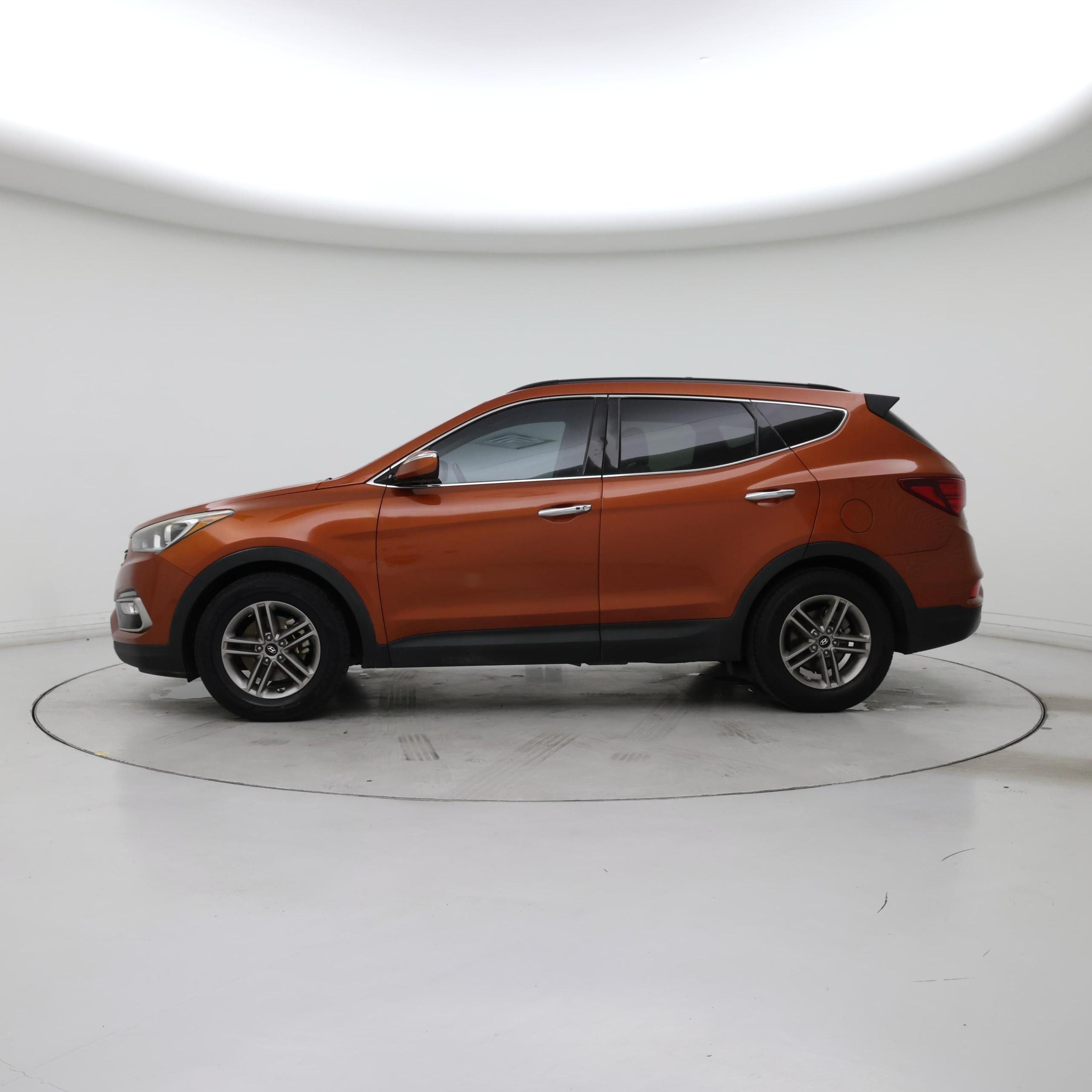 Thumbnail: 2017 Hyundai Santa Fe - 3