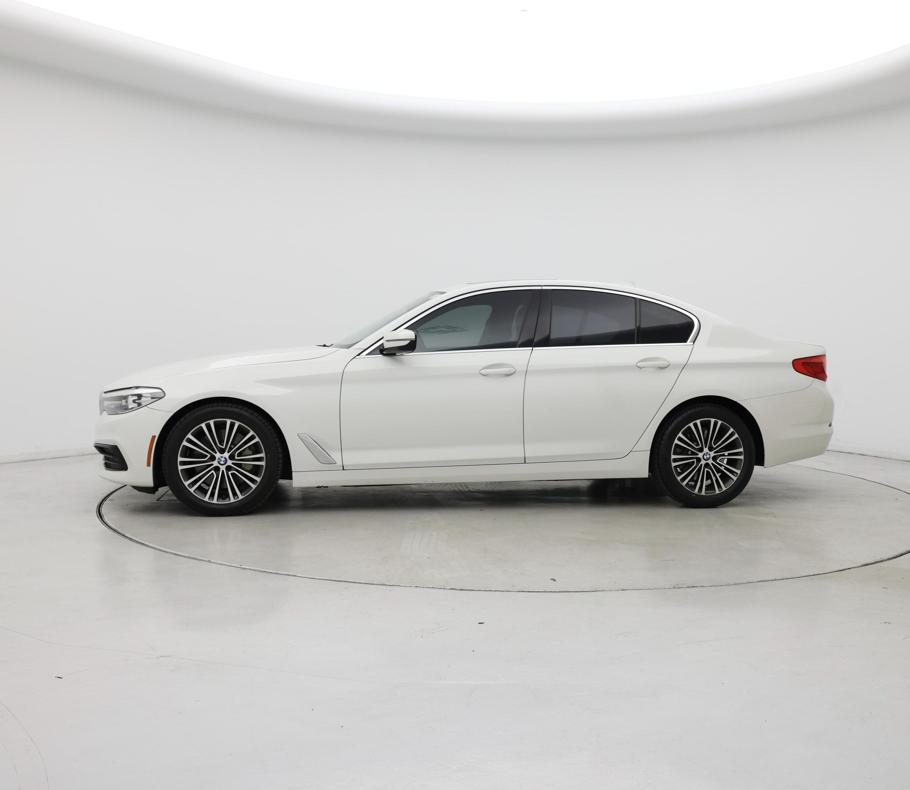Thumbnail: 2019 BMW 5 Series - 3
