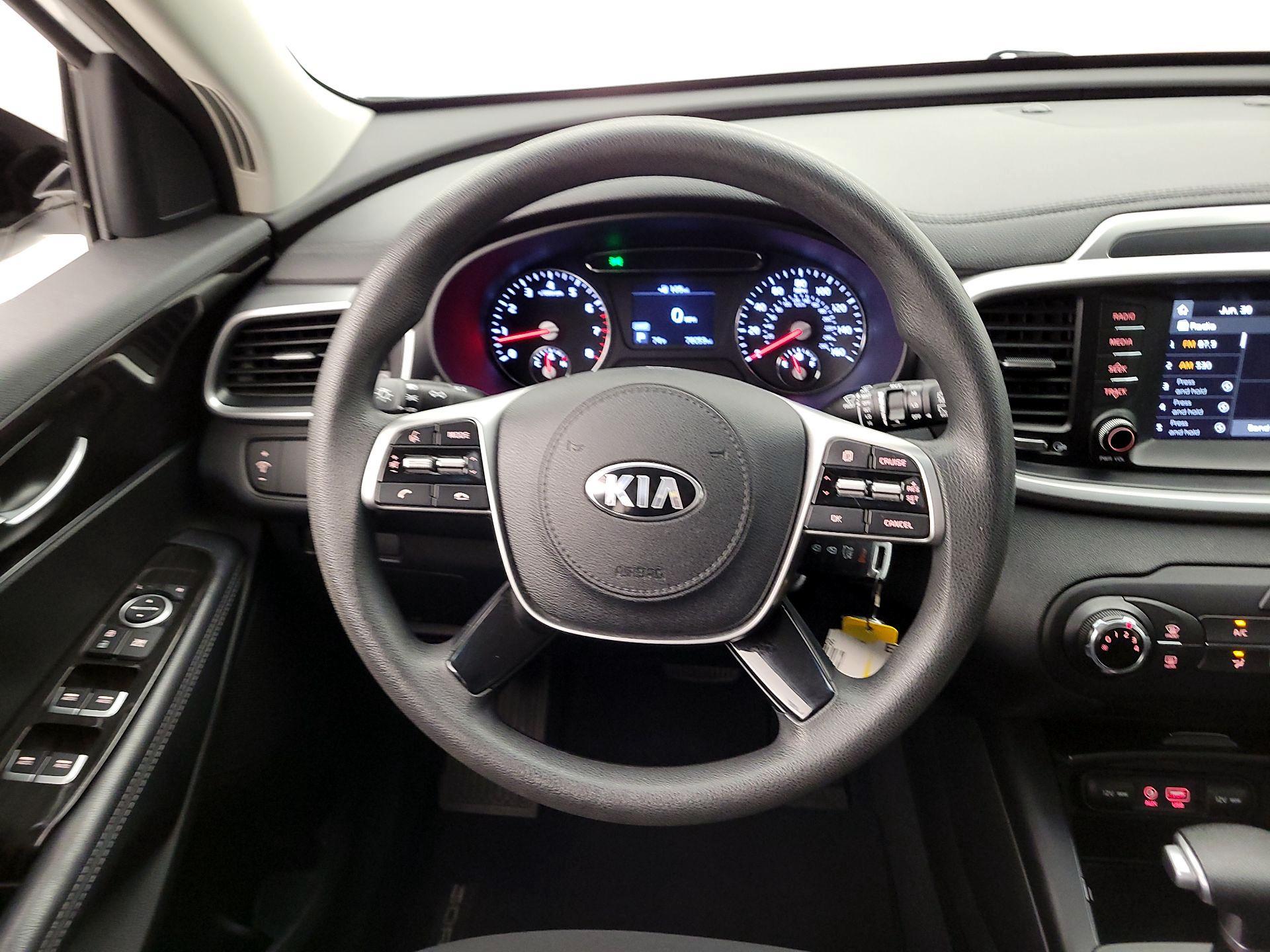 Thumbnail: 2020 Kia Sorento - 10