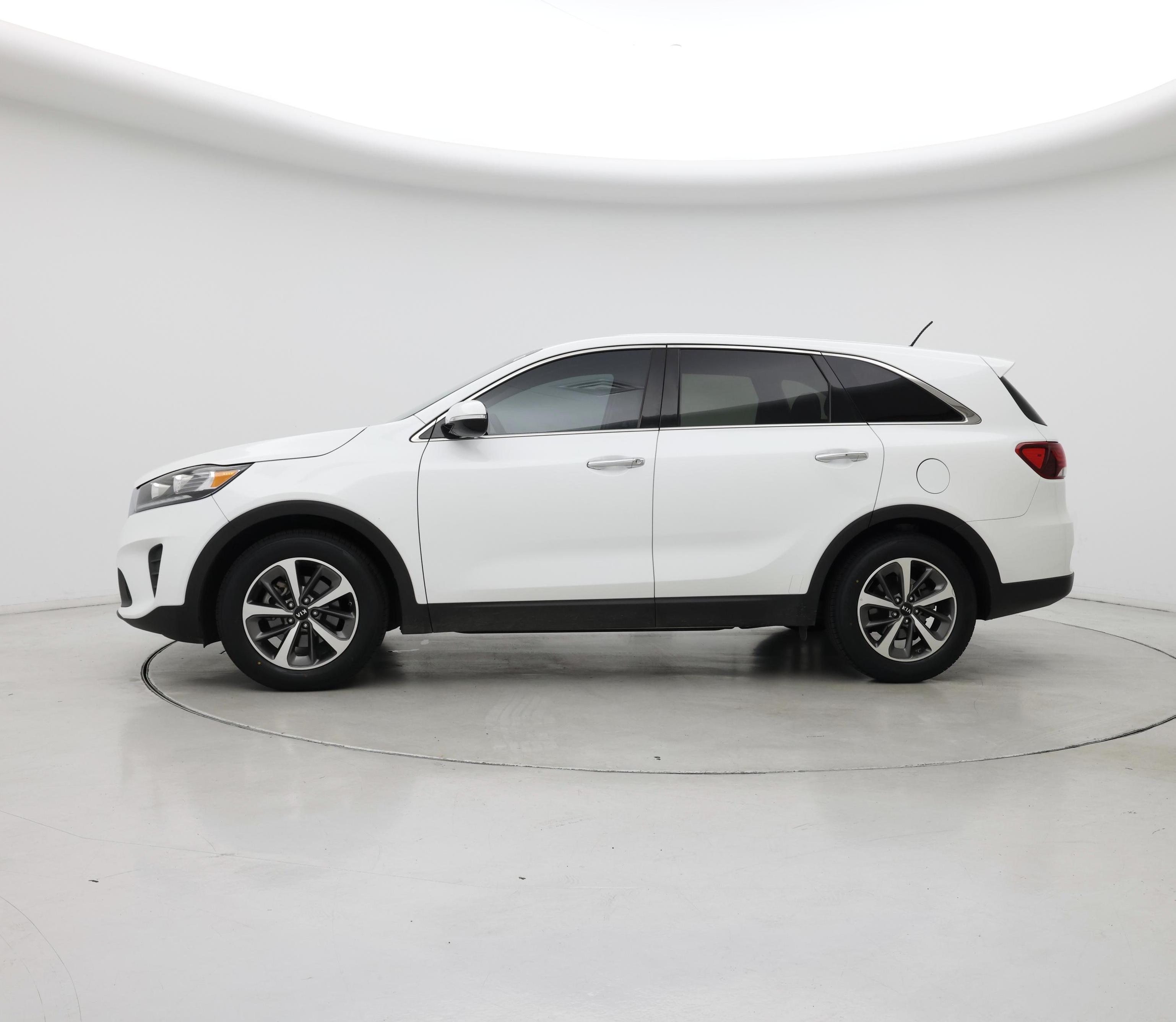 Thumbnail: 2020 Kia Sorento - 3