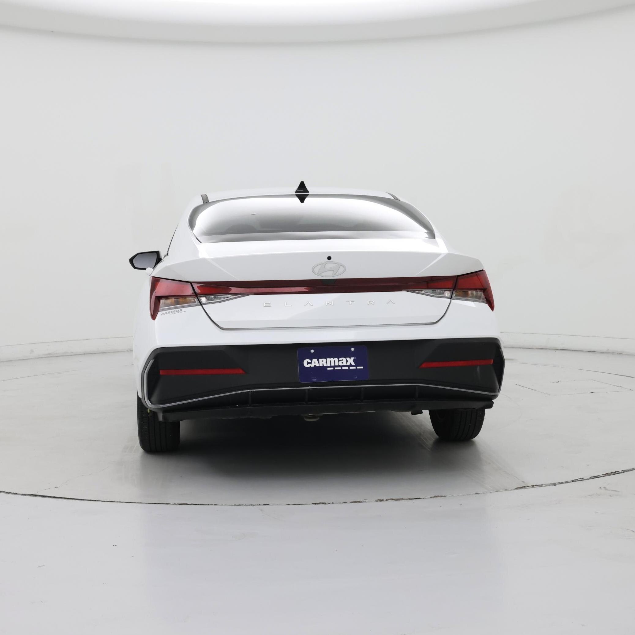 Thumbnail: 2024 Hyundai Elantra - 6