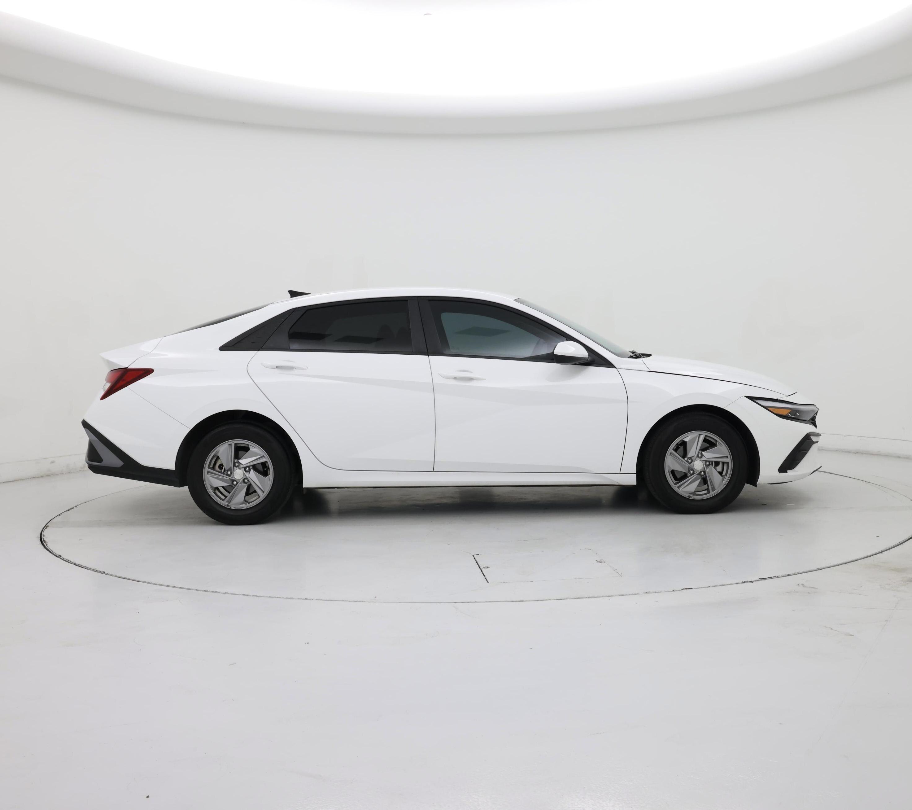 Thumbnail: 2024 Hyundai Elantra - 7