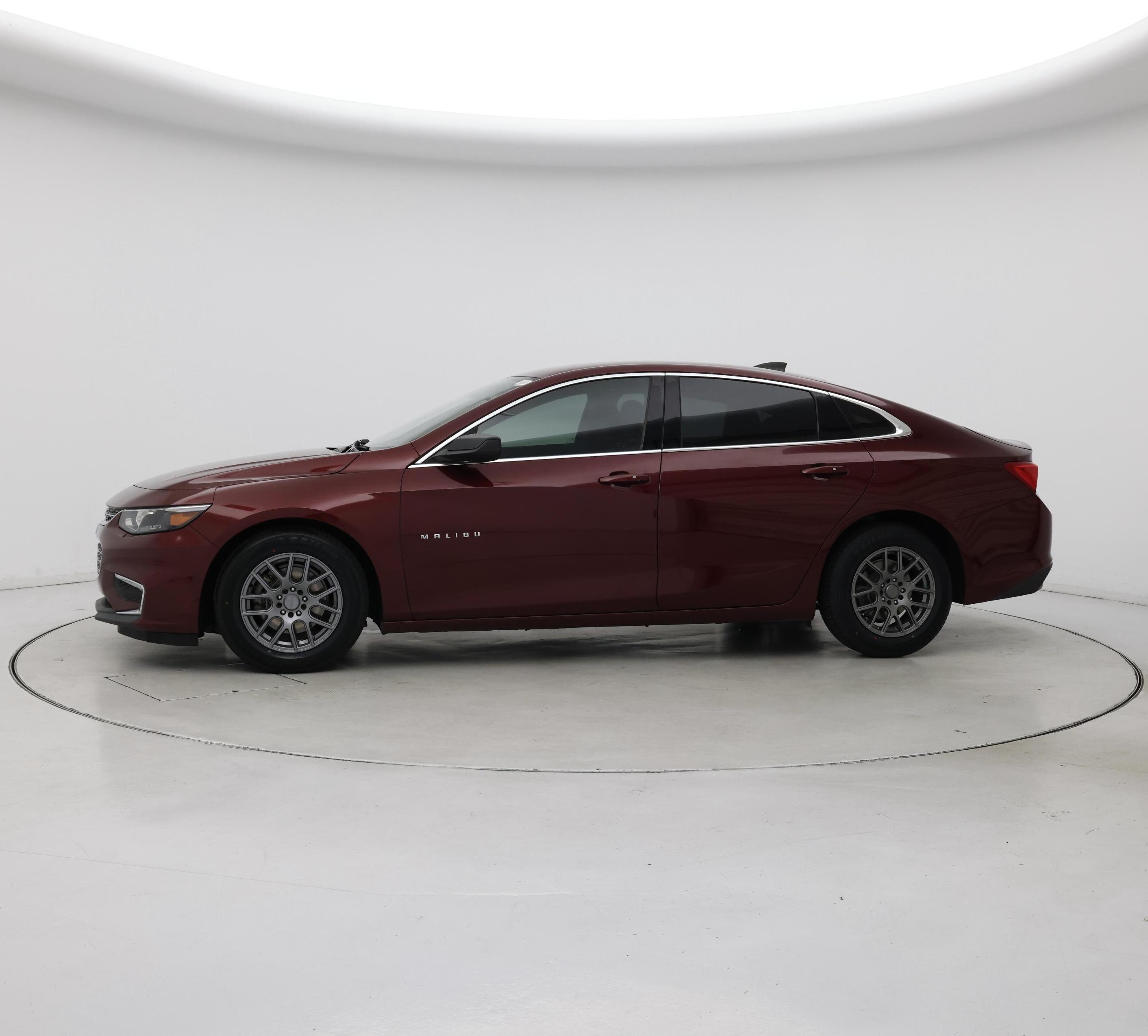 Thumbnail: 2016 Chevrolet Malibu - 3