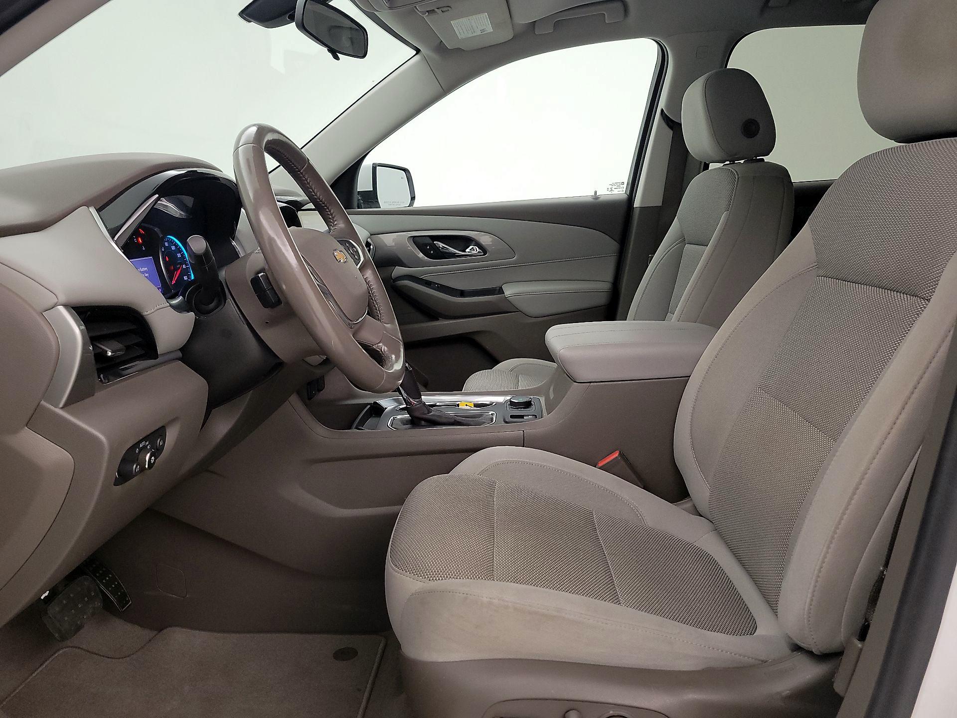 Thumbnail: 2020 Chevrolet Traverse - 11