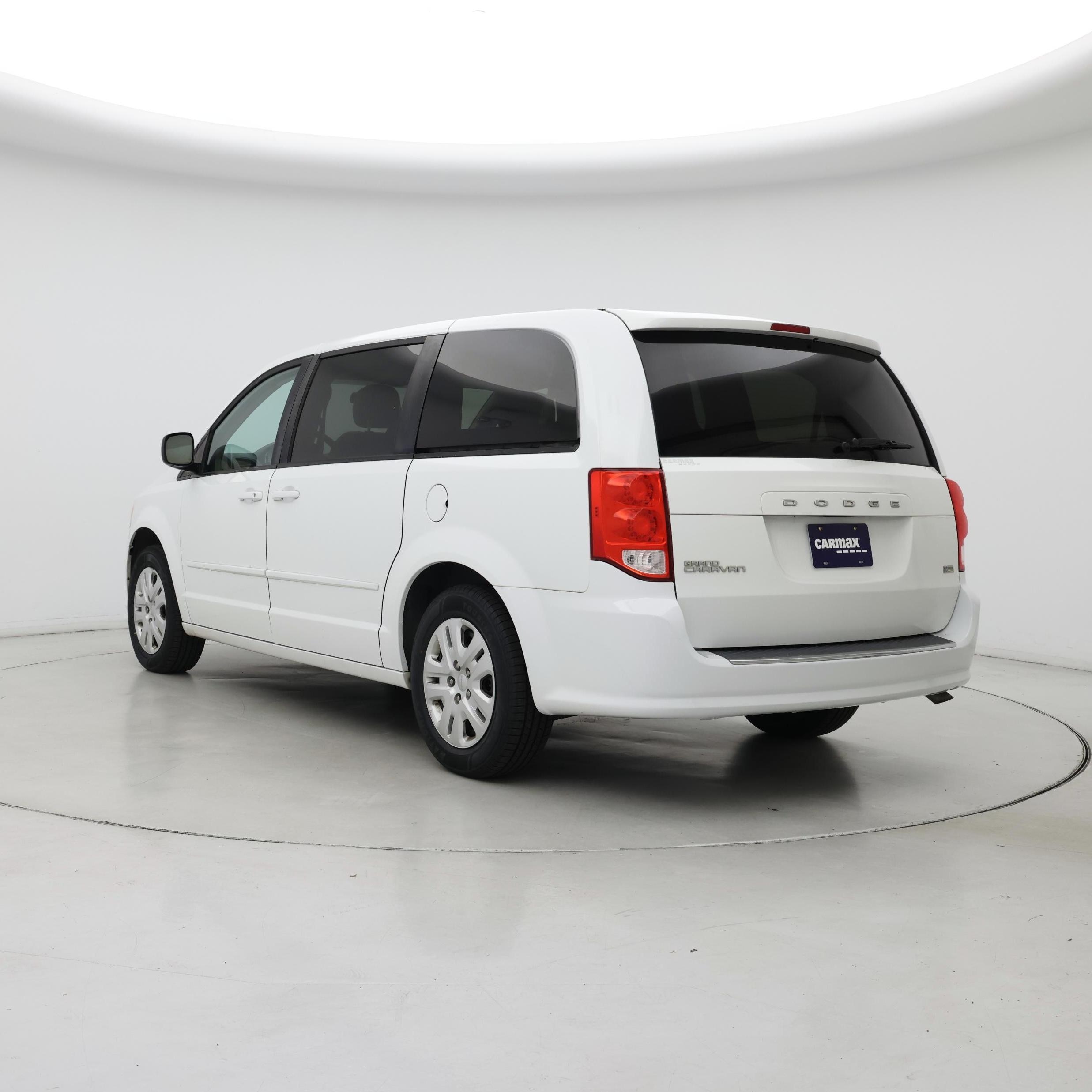 Thumbnail: 2016 Dodge Grand Caravan - 2