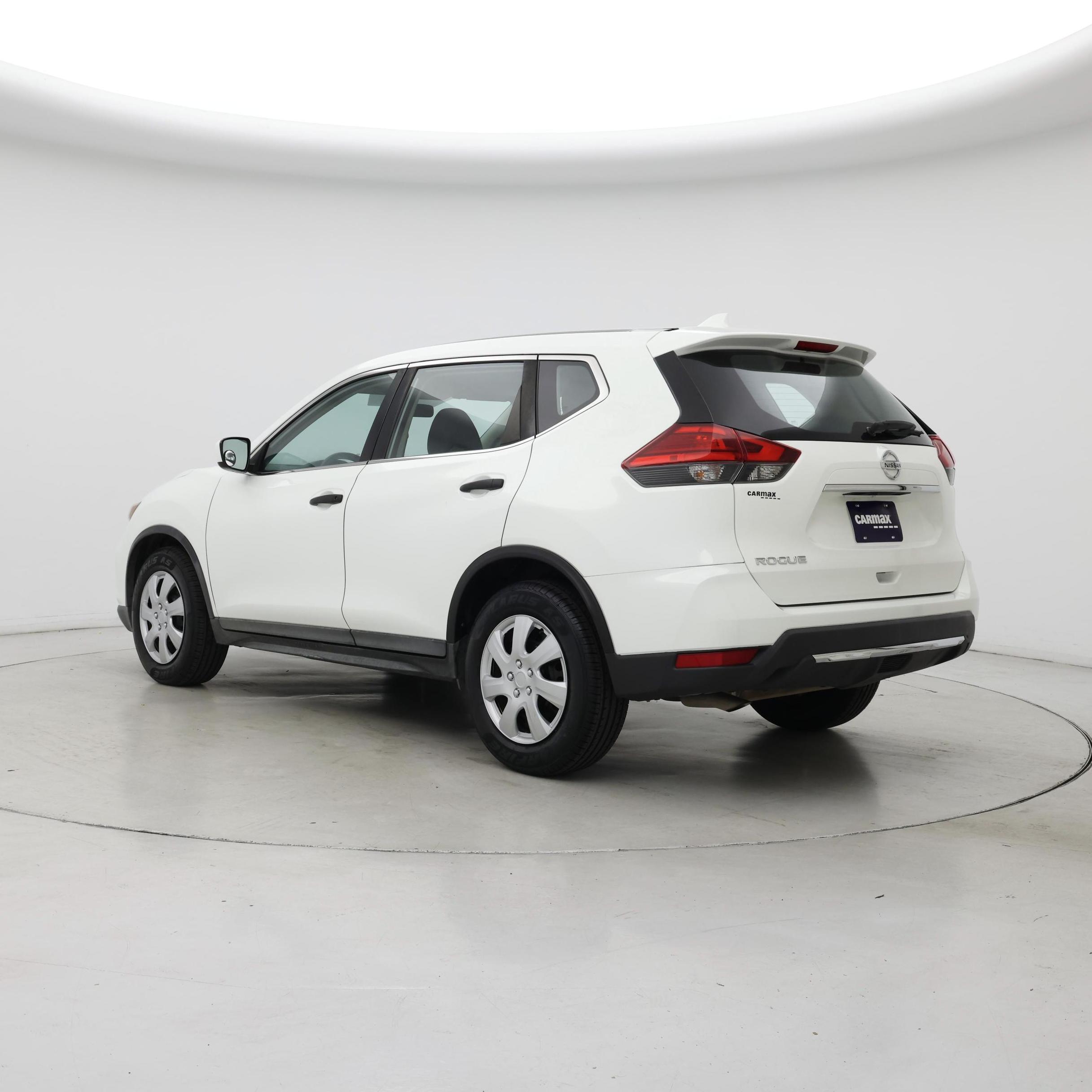 Thumbnail: 2017 Nissan Rogue - 2