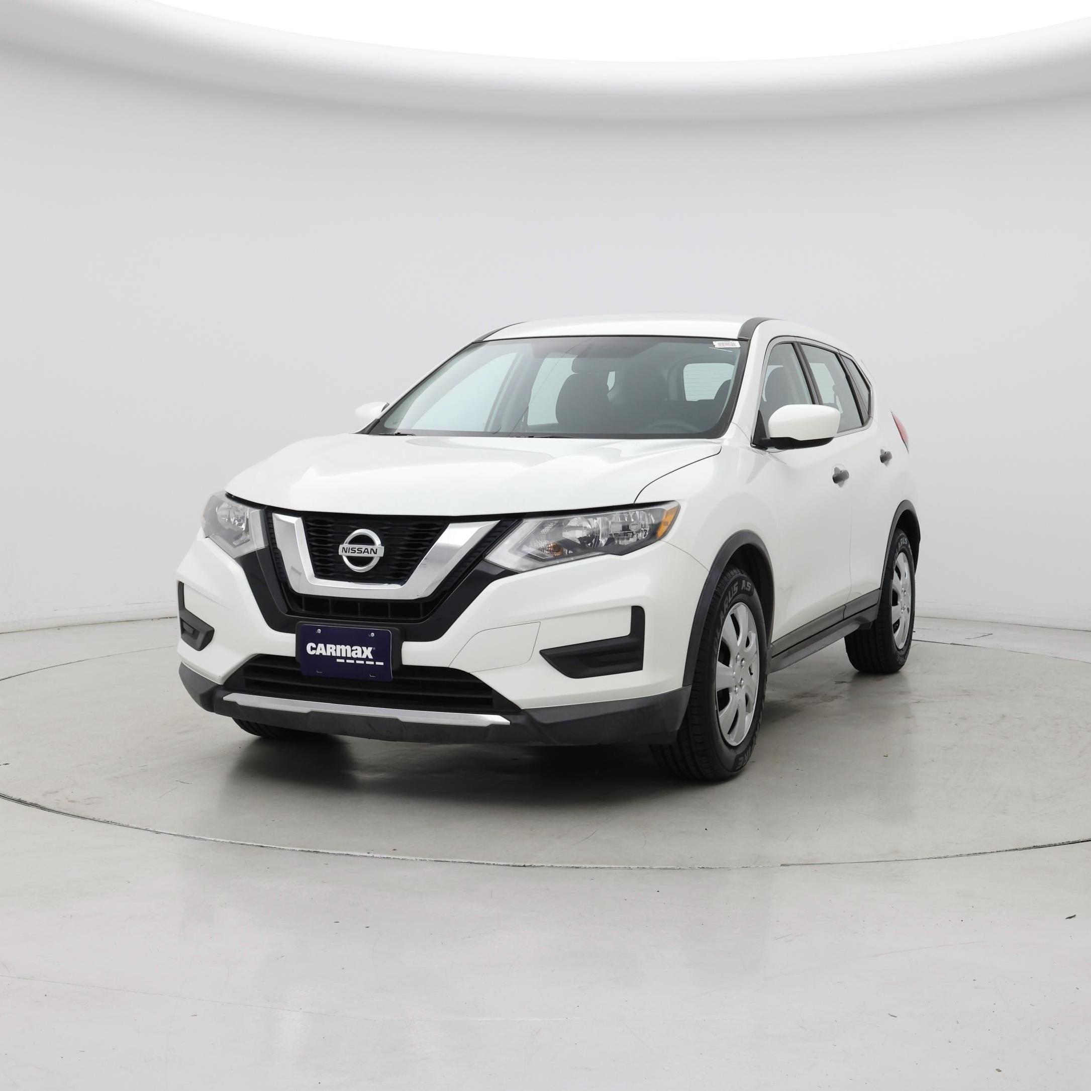 Thumbnail: 2017 Nissan Rogue - 4