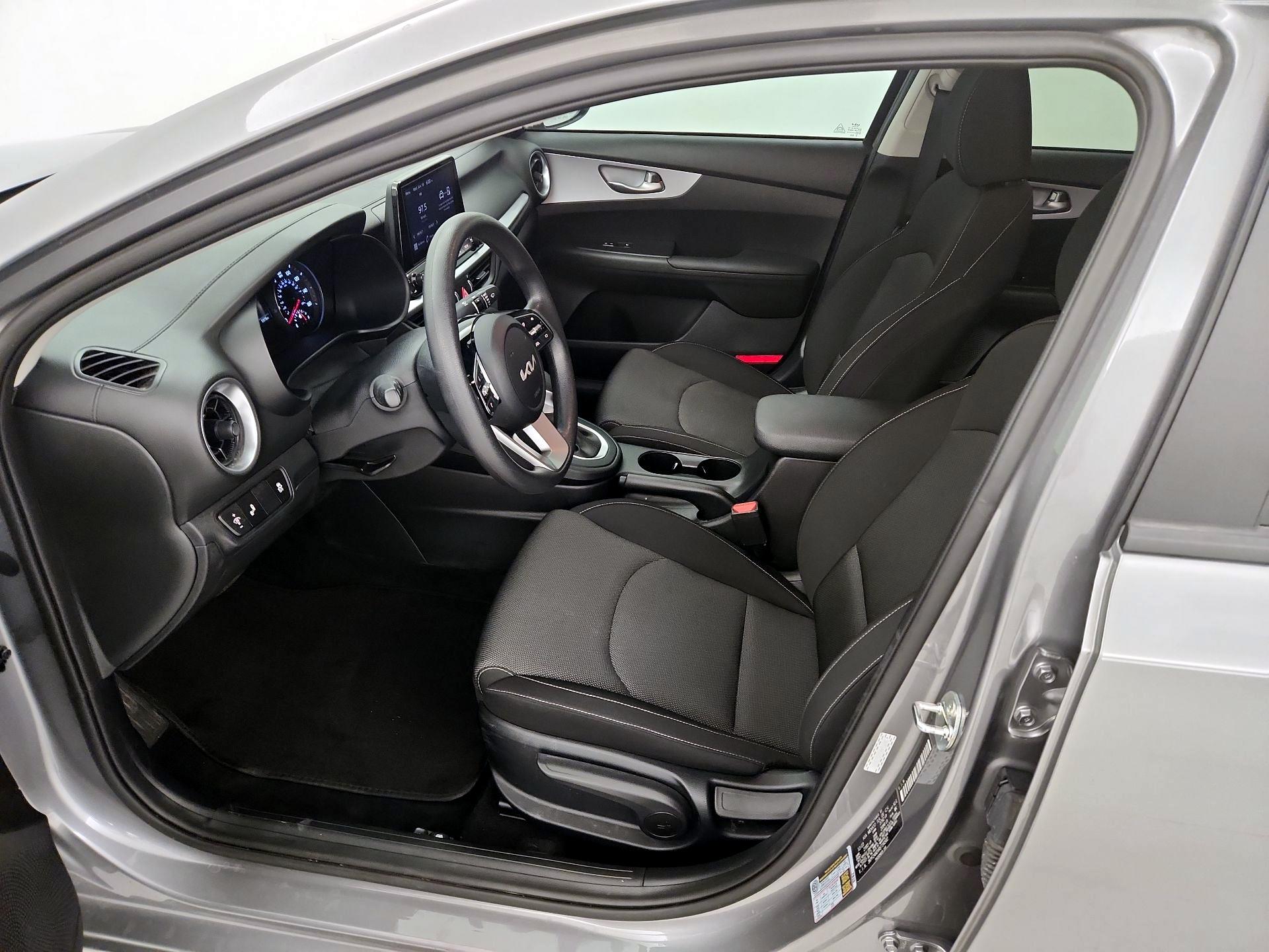 Thumbnail: 2024 Kia Forte - 11