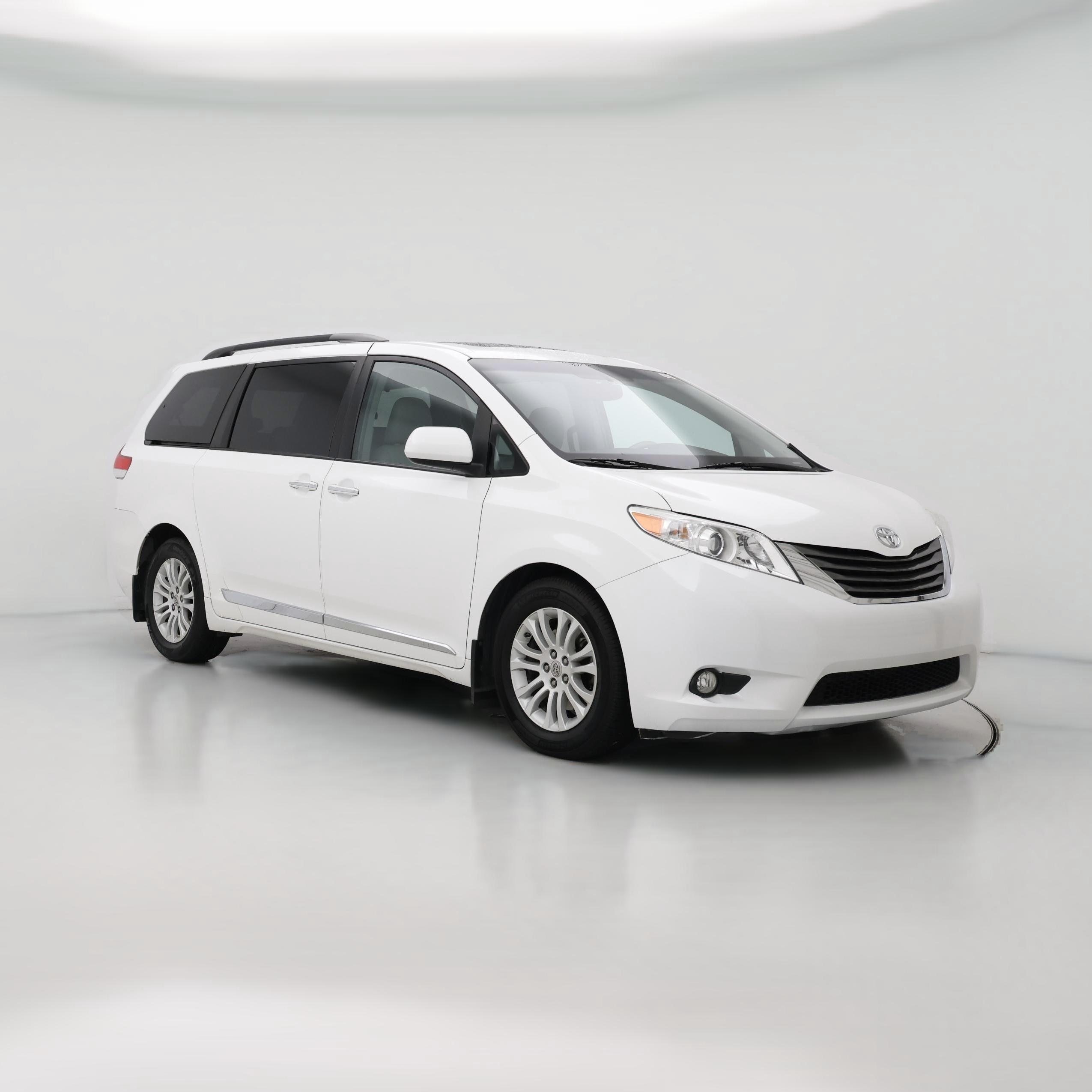 Thumbnail: 2014 Toyota Sienna - 1