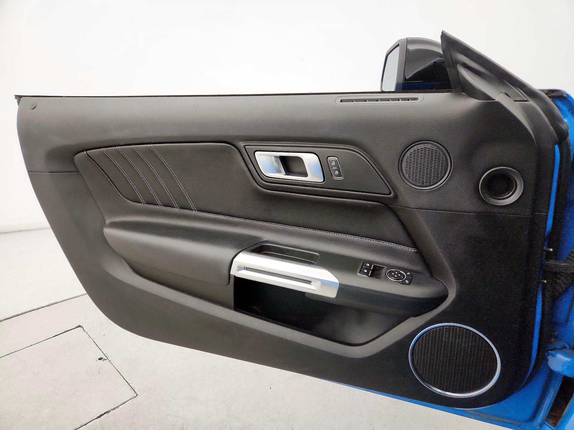 Thumbnail: 2022 Ford Mustang - 12