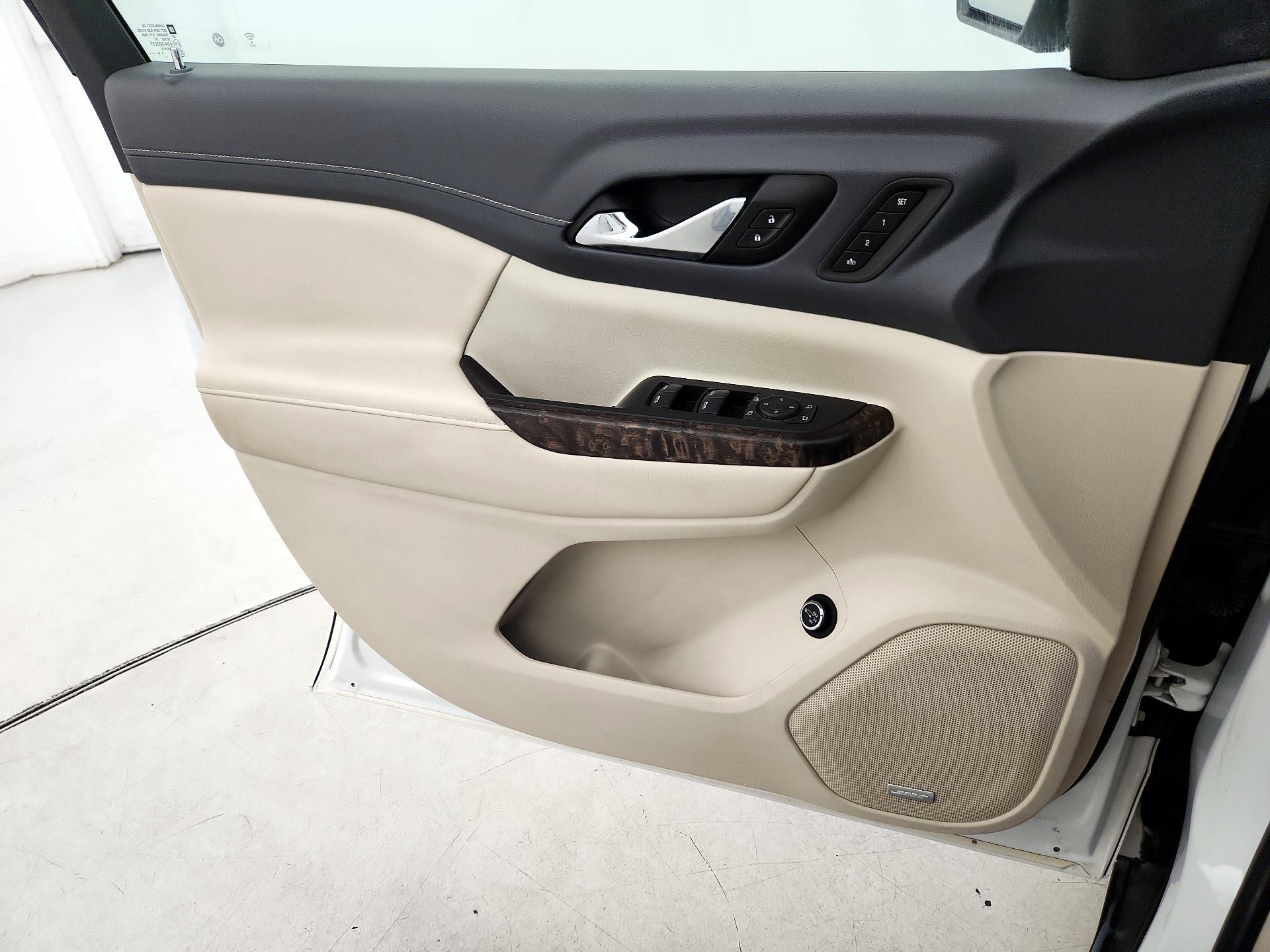Thumbnail: 2020 GMC Acadia - 12