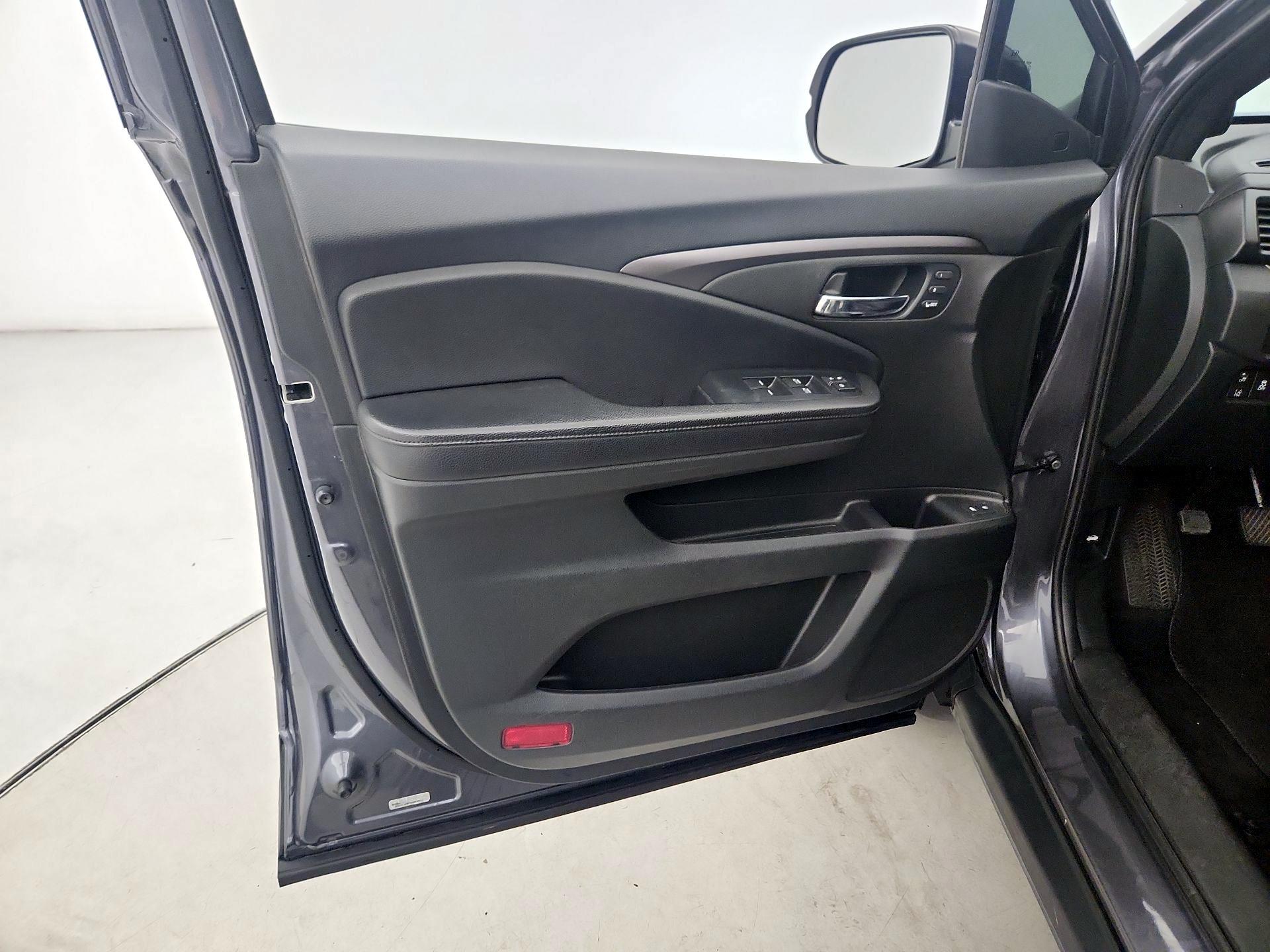 Thumbnail: 2020 Honda Passport - 12