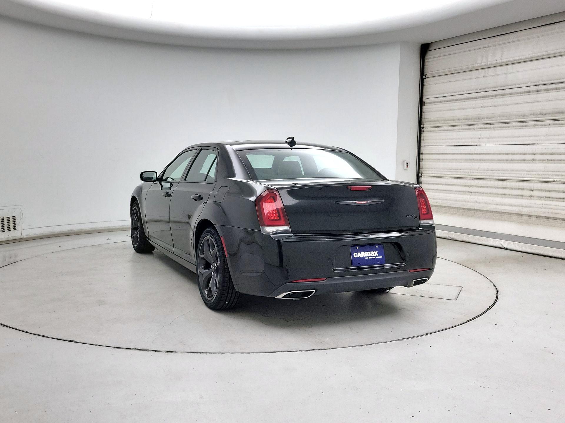 Thumbnail: 2022 Chrysler 300 - 7