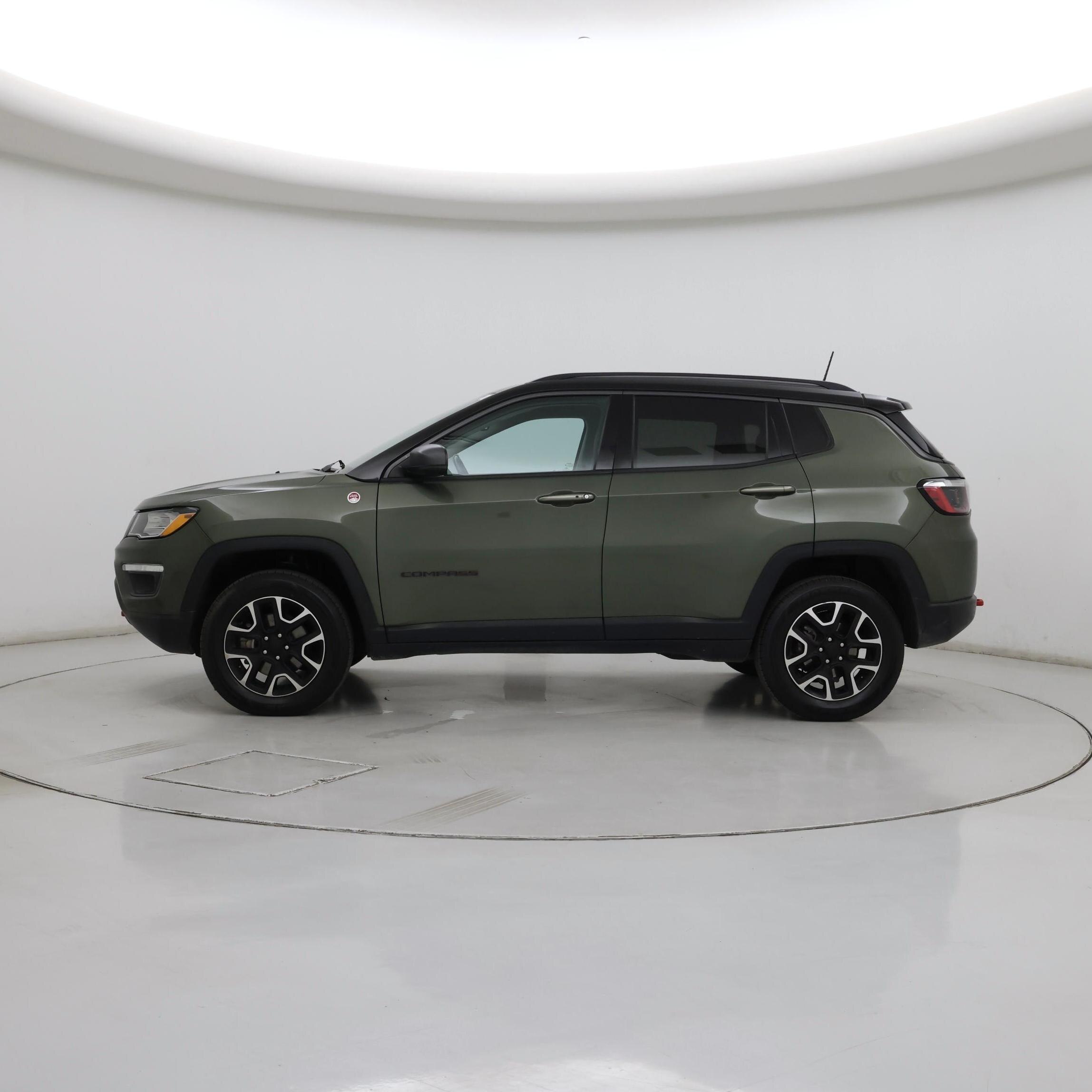 Thumbnail: 2020 Jeep Compass - 3