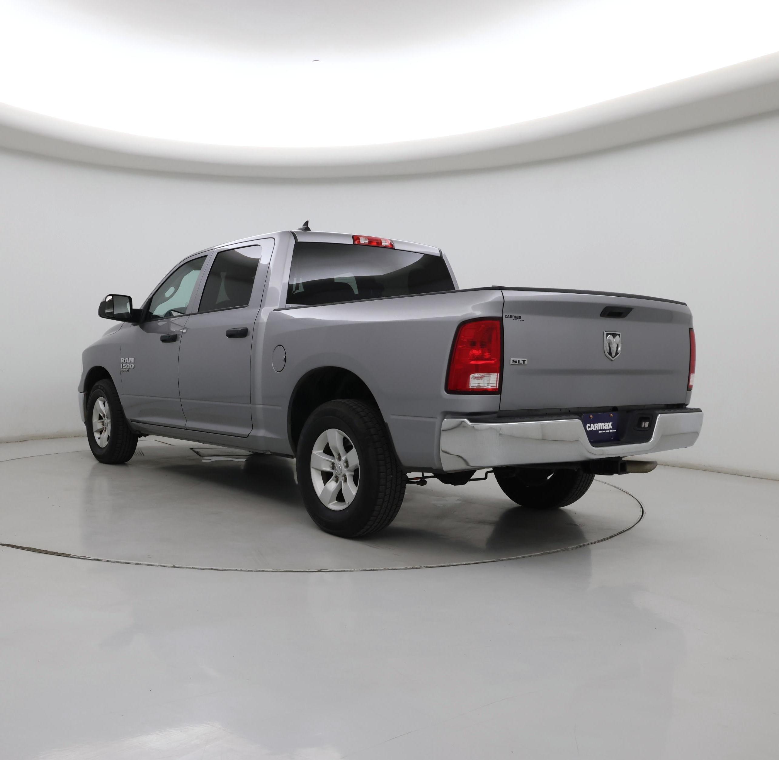 Thumbnail: 2022 RAM 1500 Classic - 2