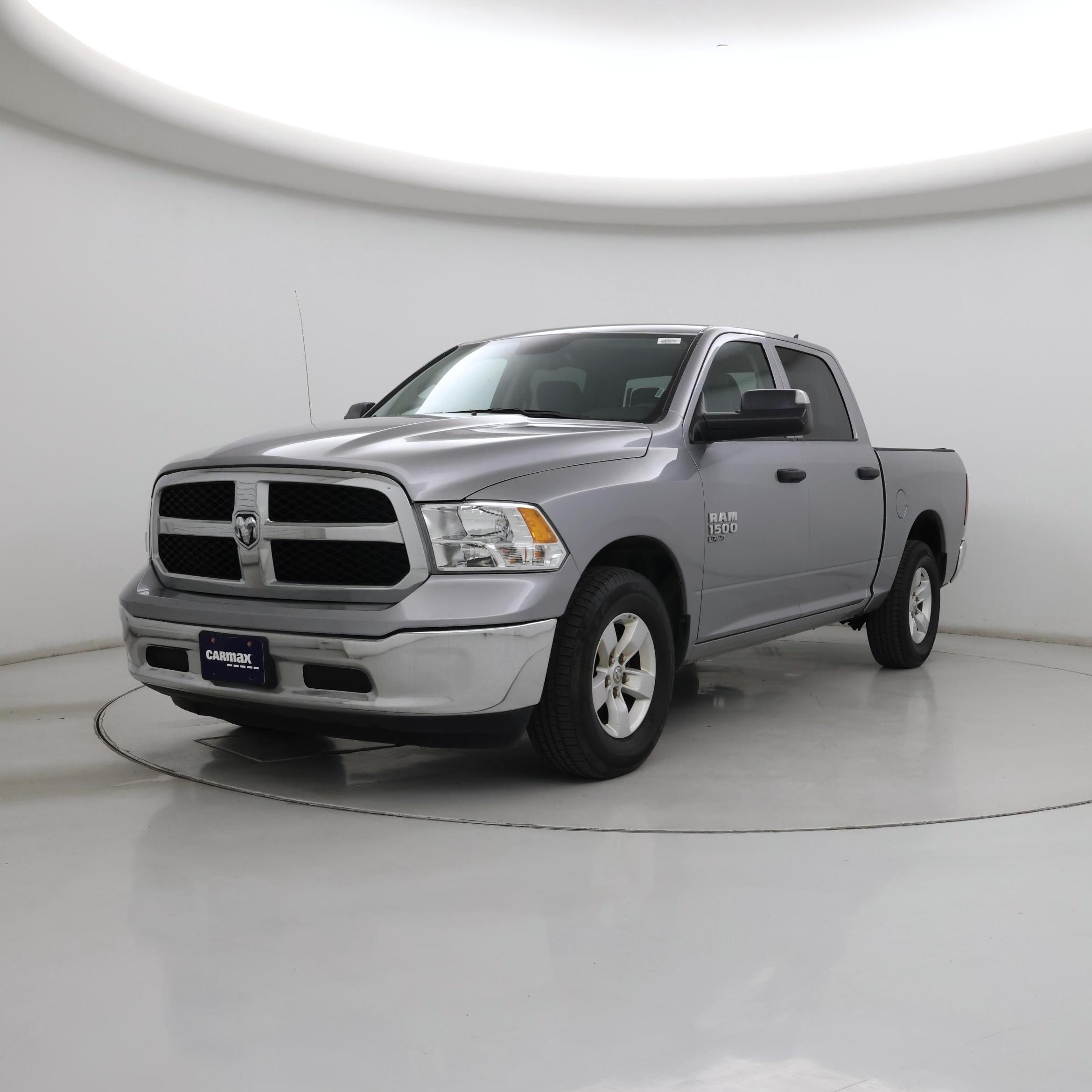 Thumbnail: 2022 RAM 1500 Classic - 4