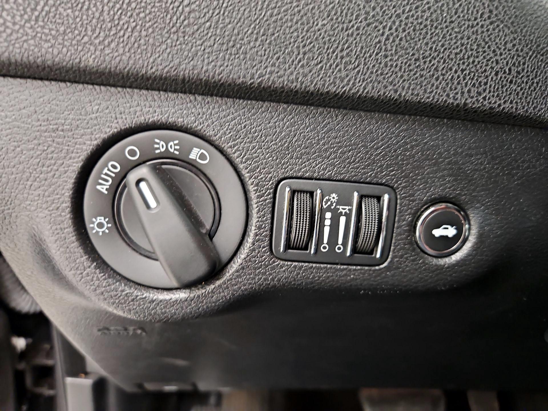 Thumbnail: 2021 Dodge Charger - 13