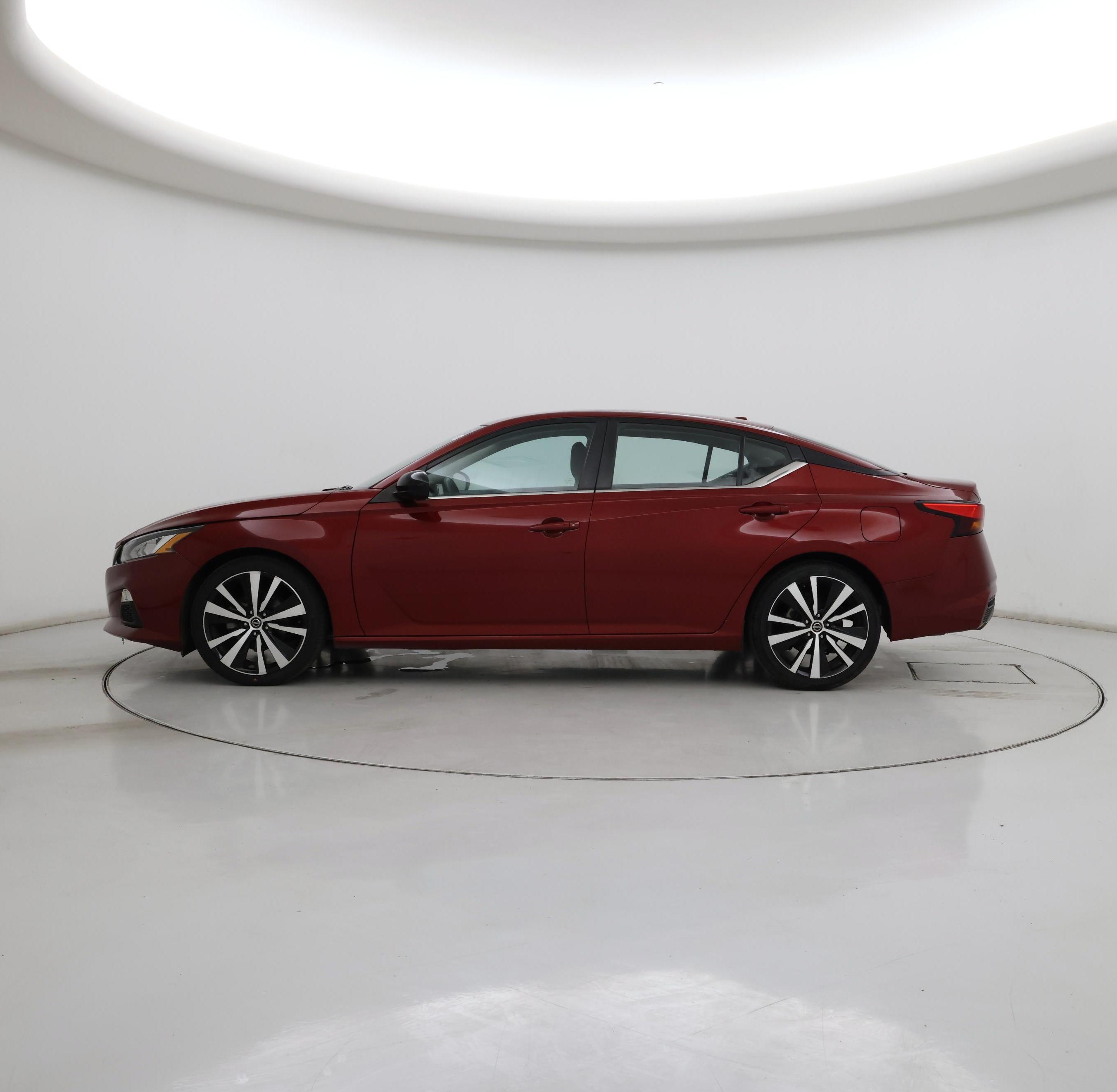 Thumbnail: 2021 Nissan Altima - 3