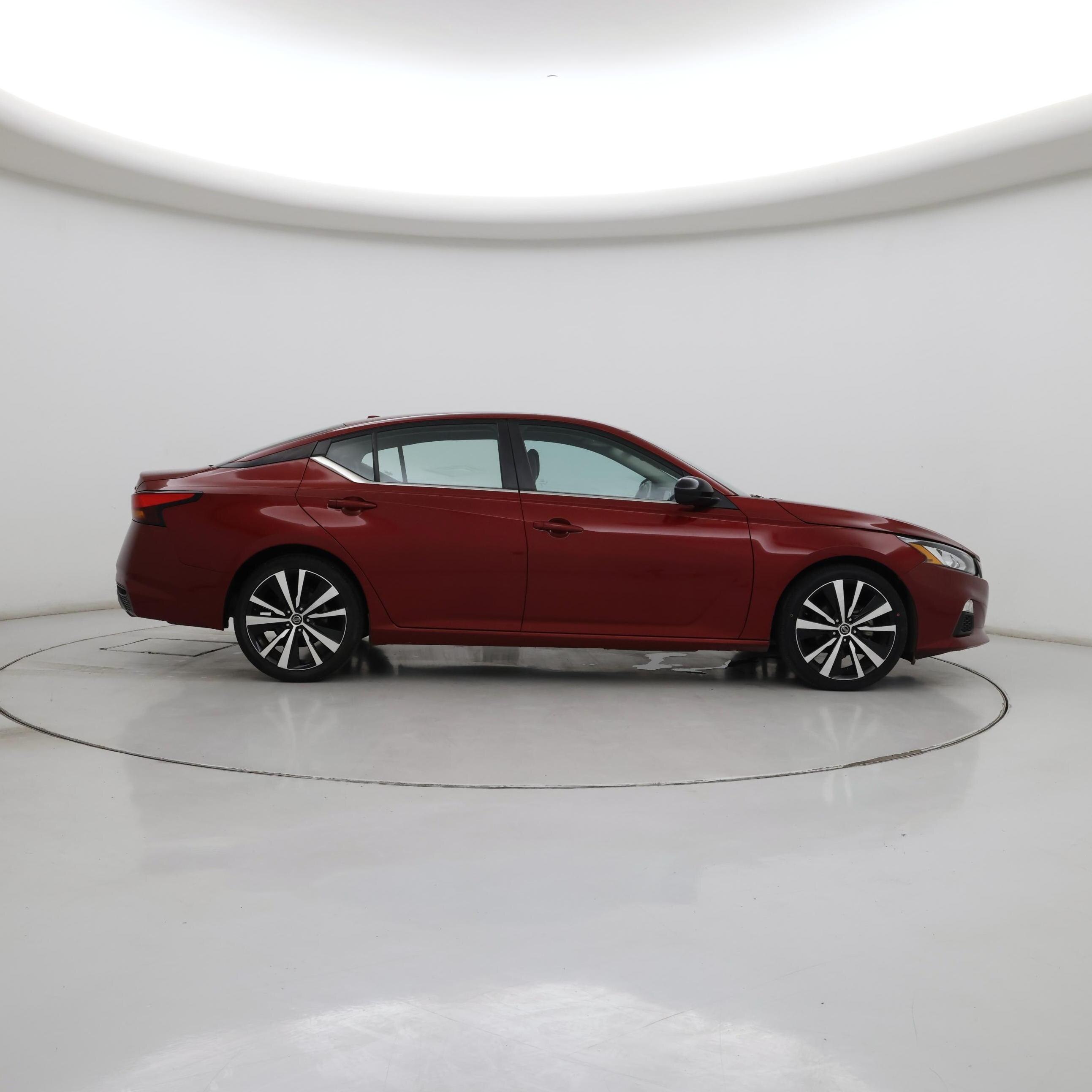 Thumbnail: 2021 Nissan Altima - 7
