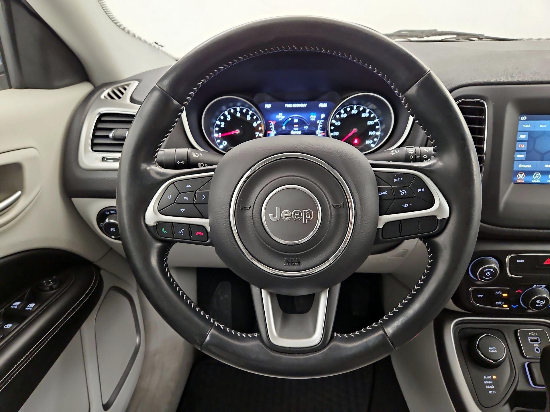 Thumbnail: 2021 Jeep Compass - 10