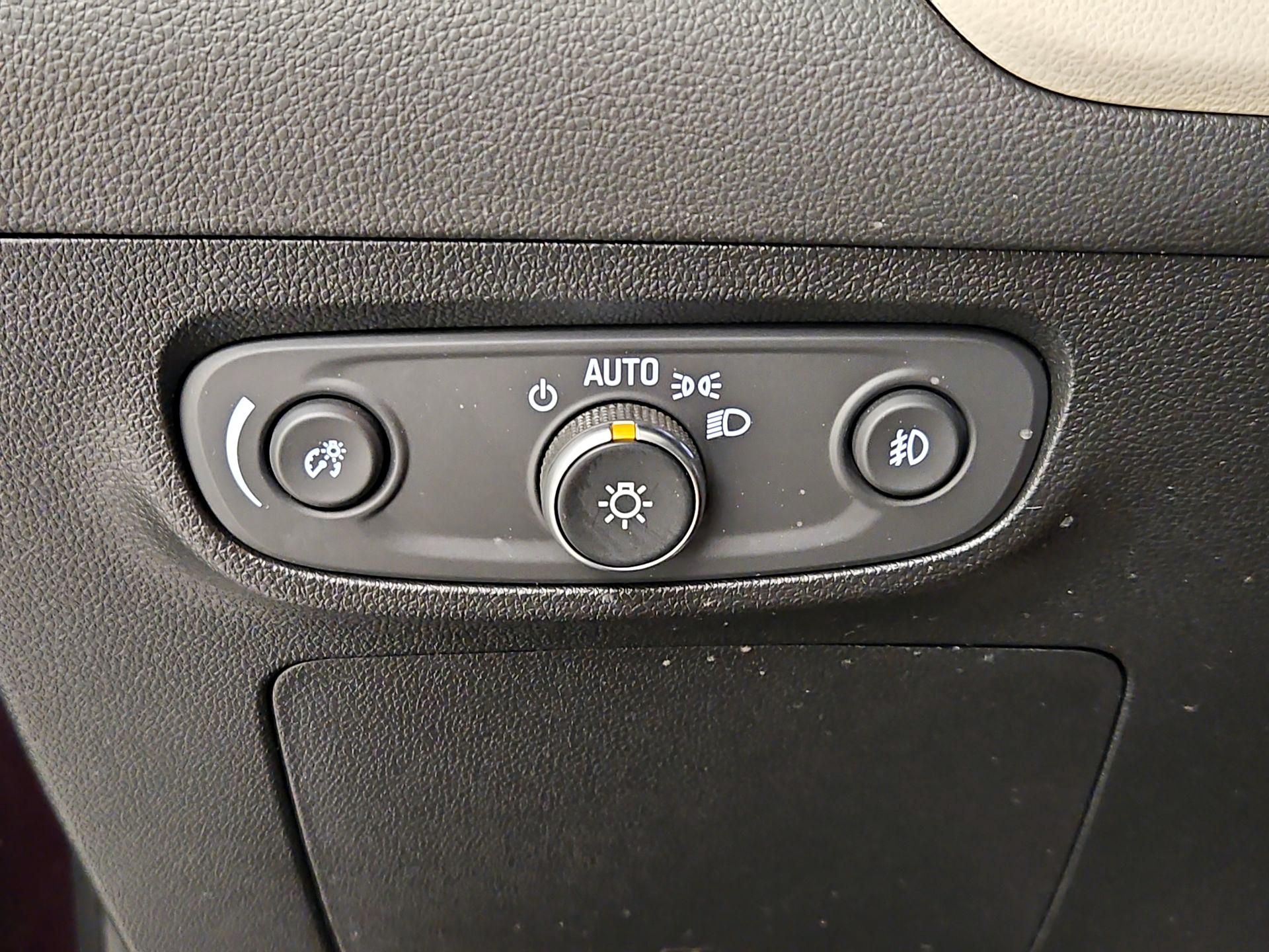 Thumbnail: 2021 Buick Encore GX - 13