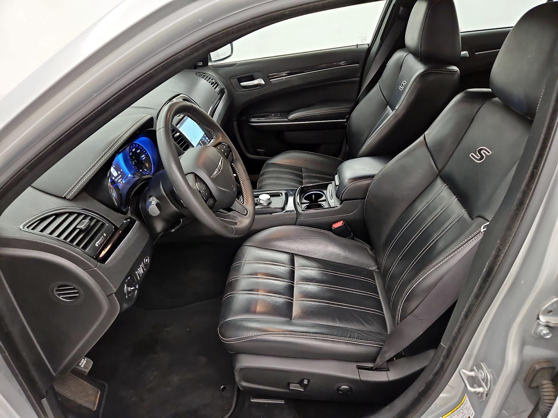 Thumbnail: 2022 Chrysler 300 - 11