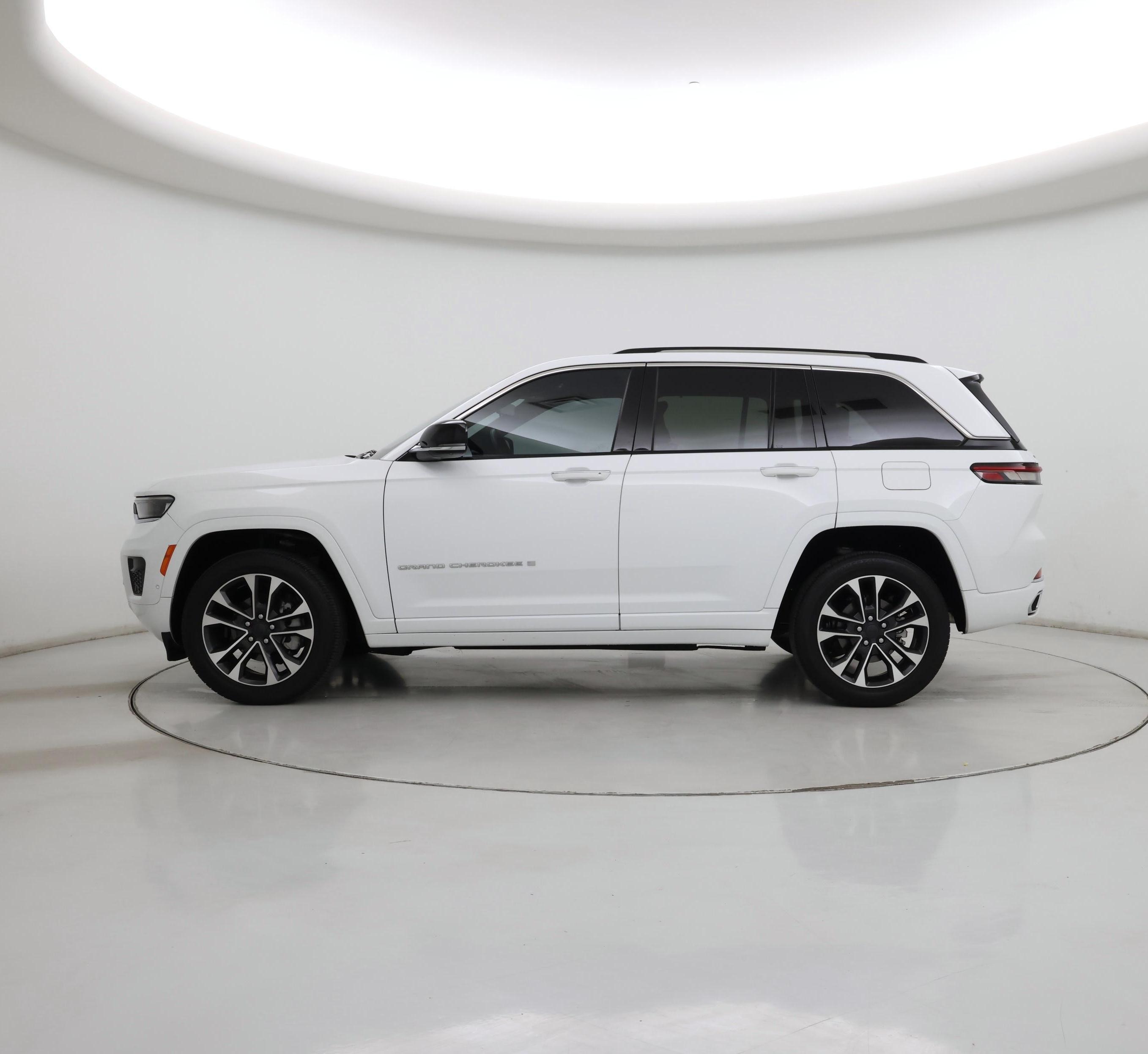 Thumbnail: 2022 Jeep Grand Cherokee - 3