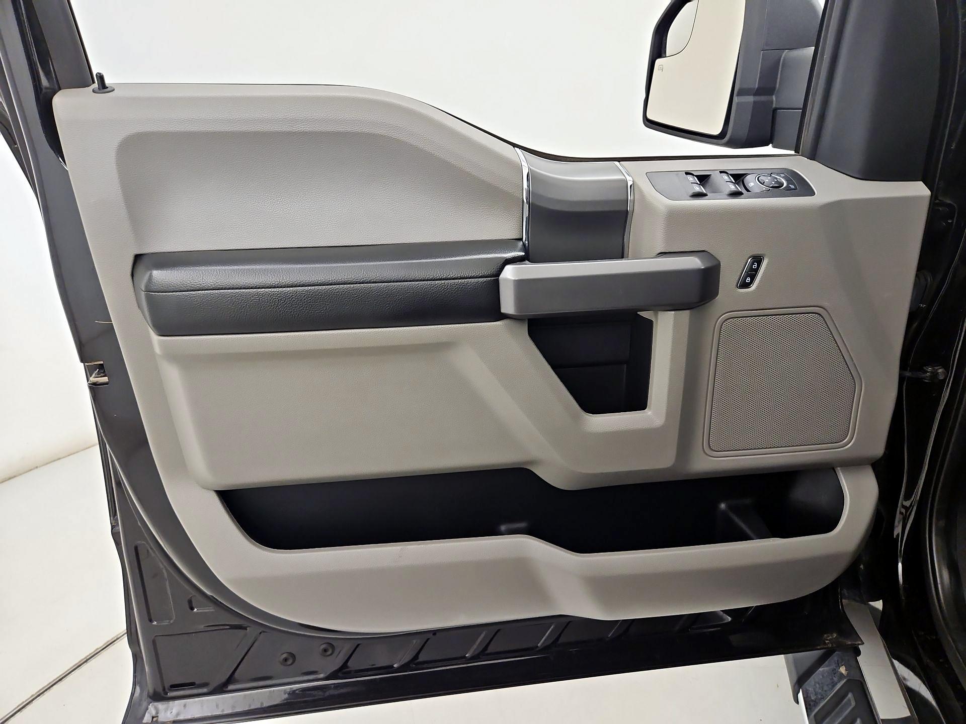 Thumbnail: 2019 Ford F-150 - 12