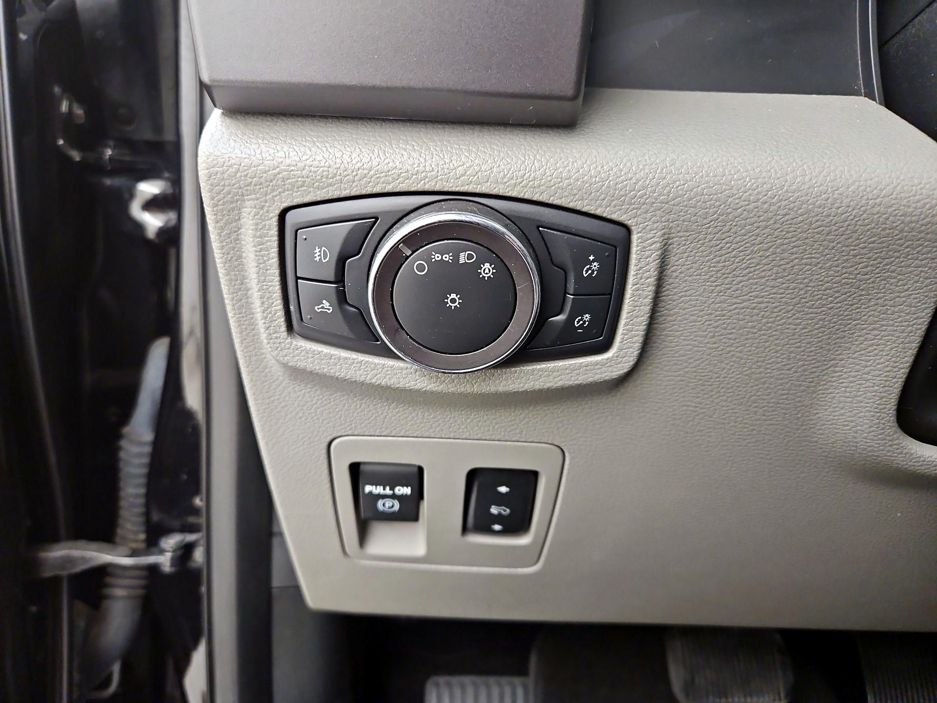 Thumbnail: 2019 Ford F-150 - 13