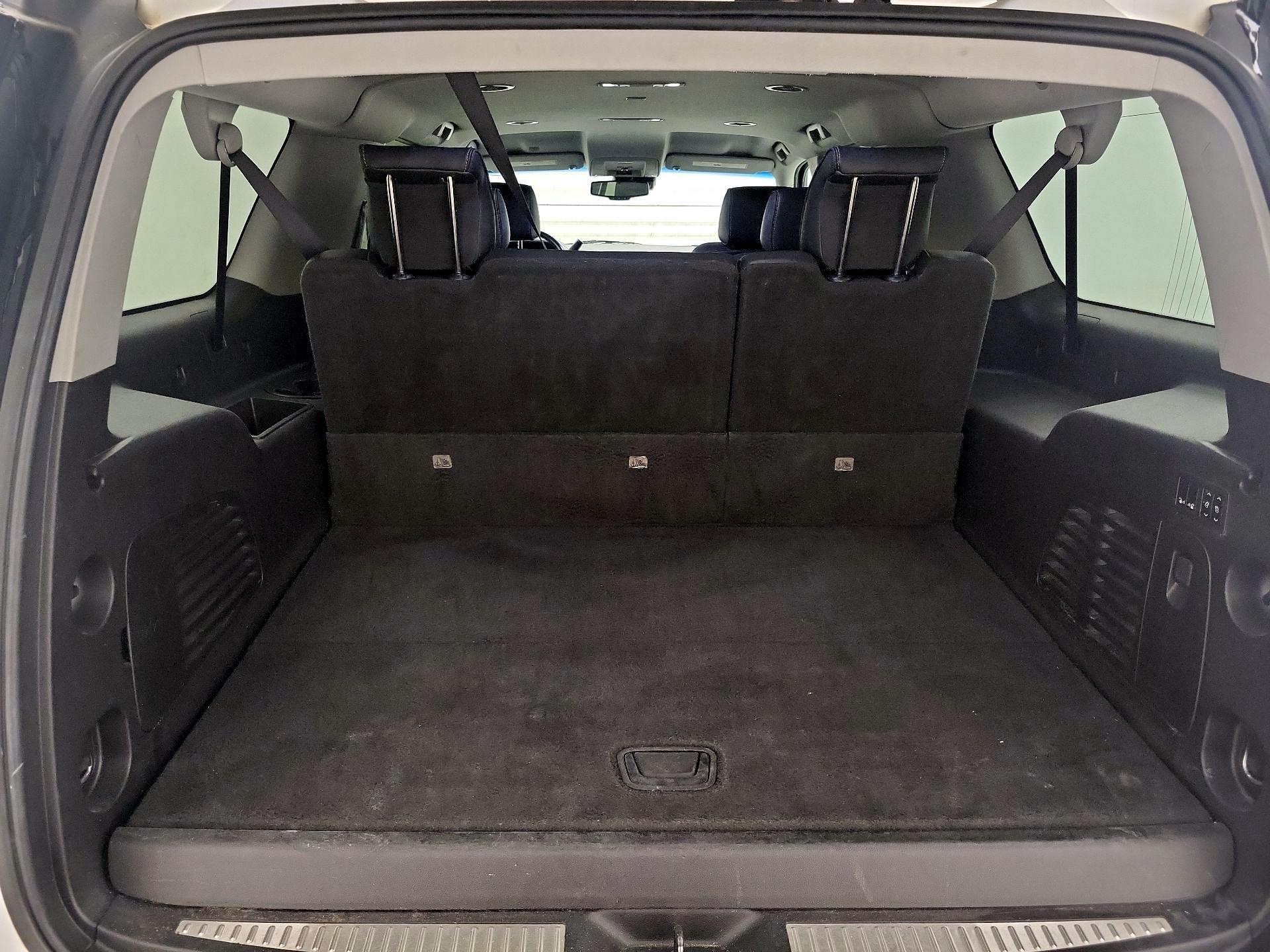 Thumbnail: 2019 GMC Yukon XL - 20