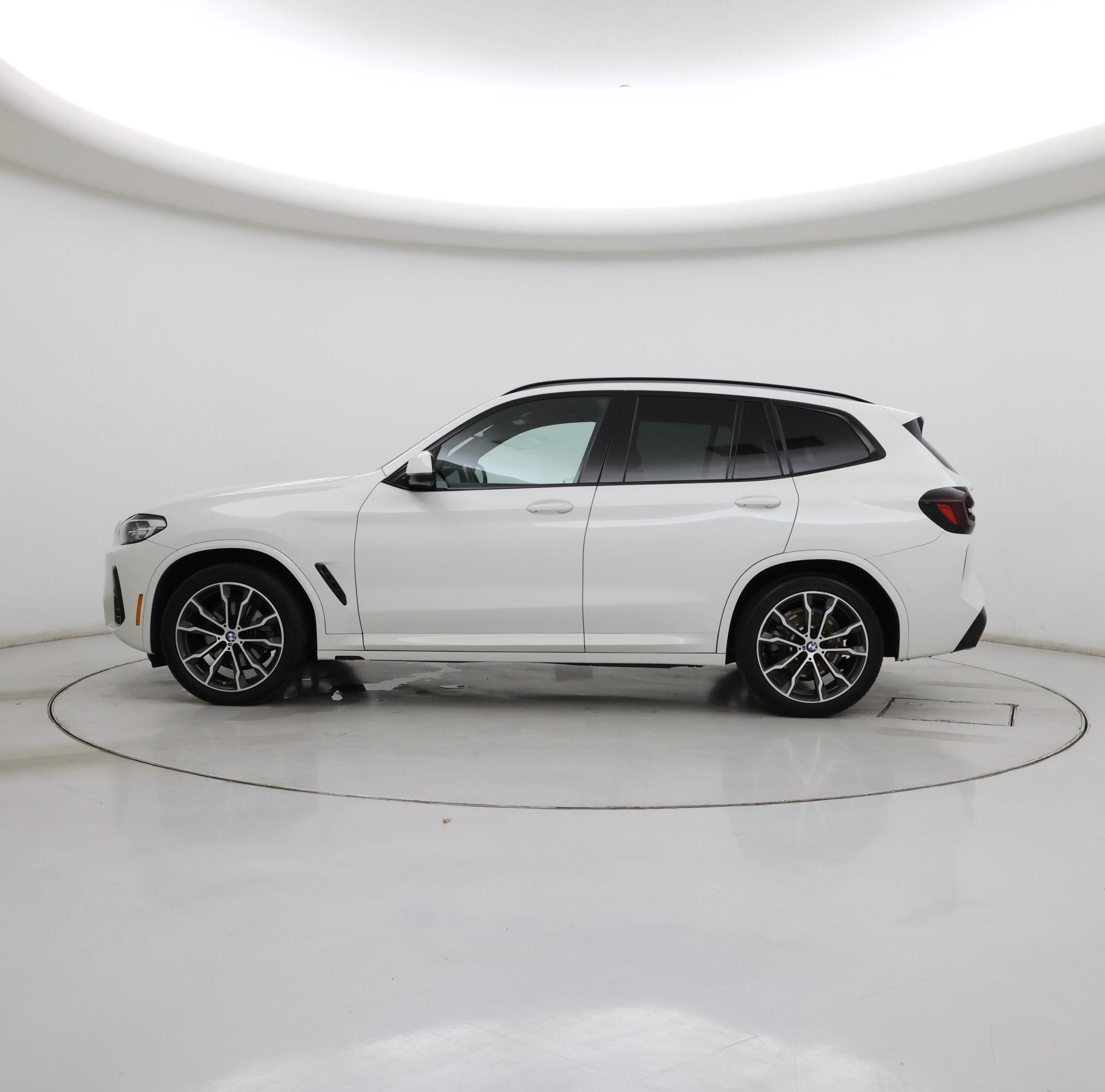 Thumbnail: 2022 BMW X3 - 3
