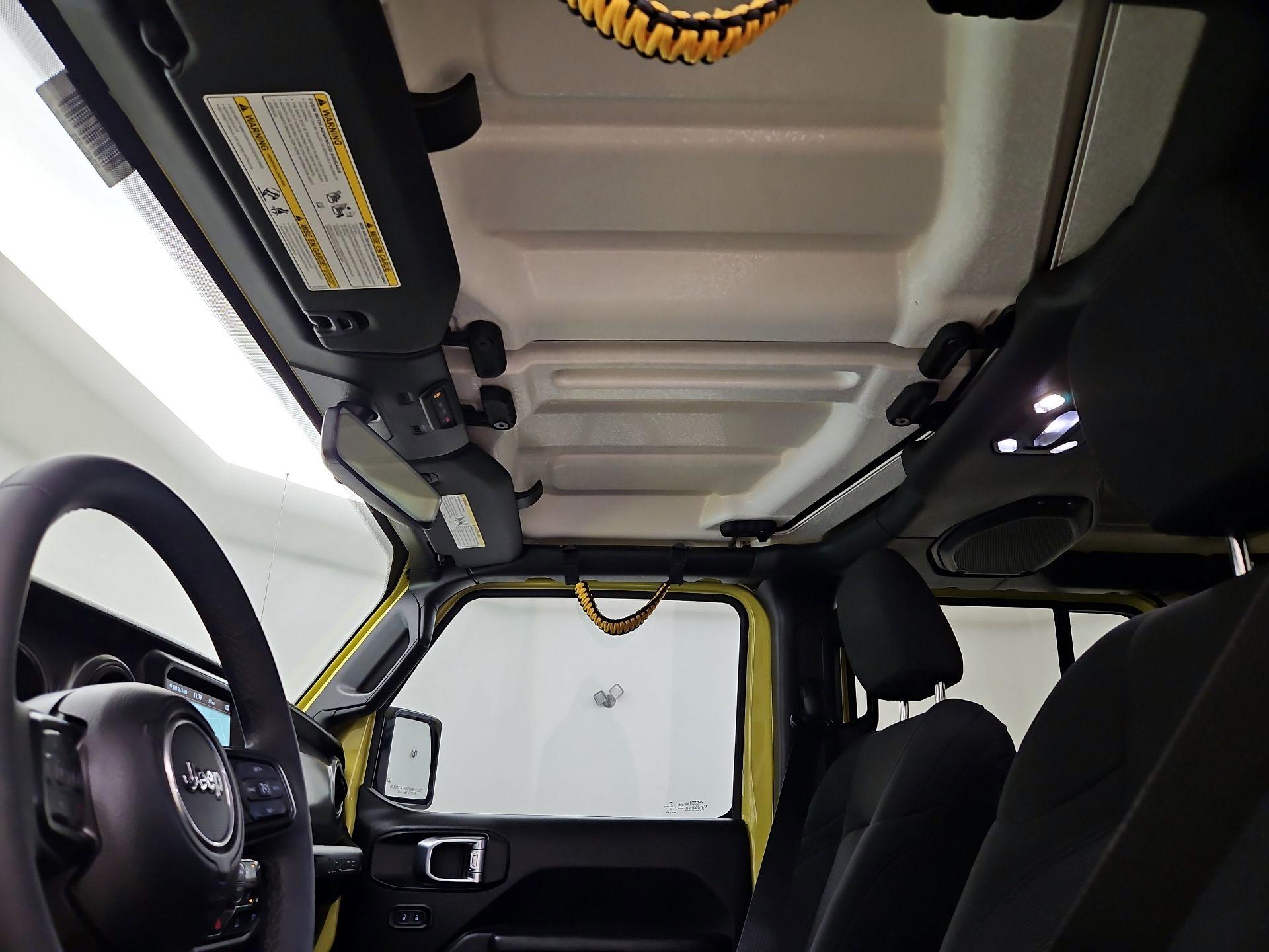 Thumbnail: 2023 Jeep Wrangler - 20