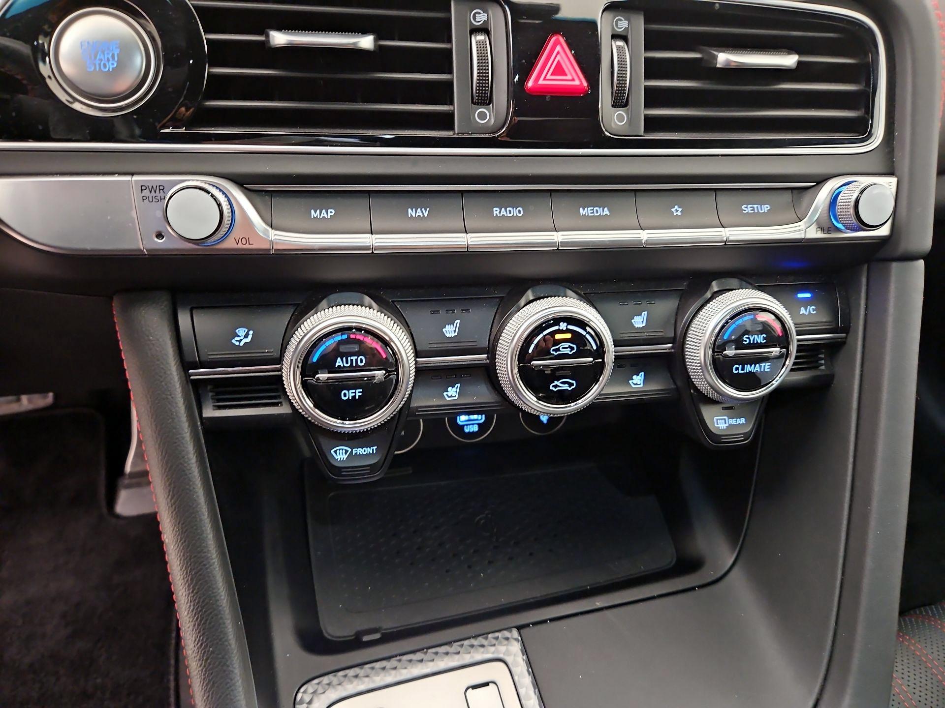 Thumbnail: 2023 Genesis G70 - 17