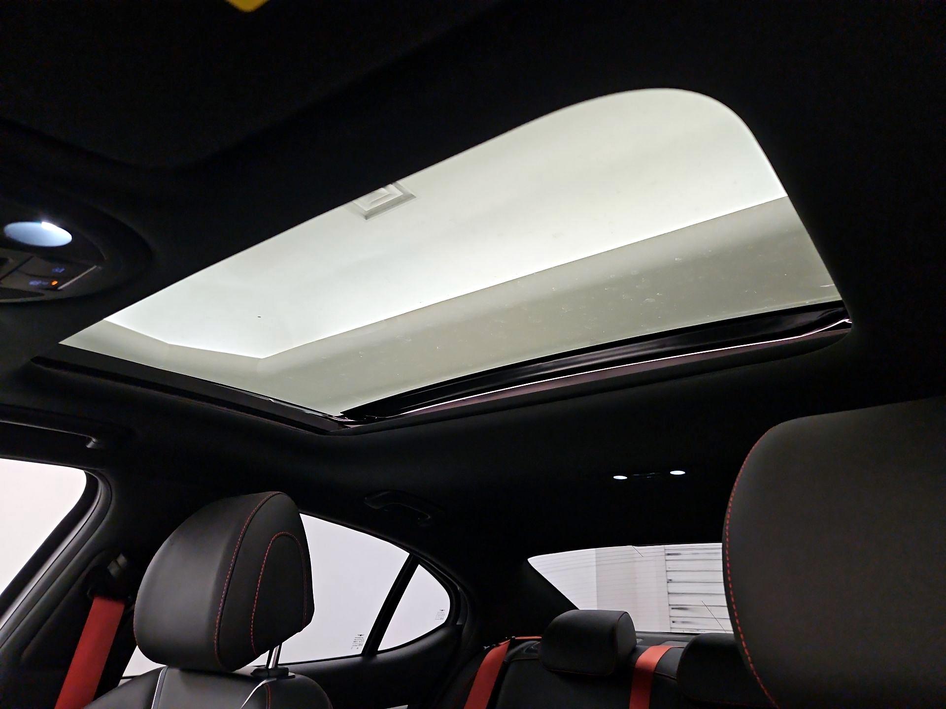 Thumbnail: 2023 Genesis G70 - 20