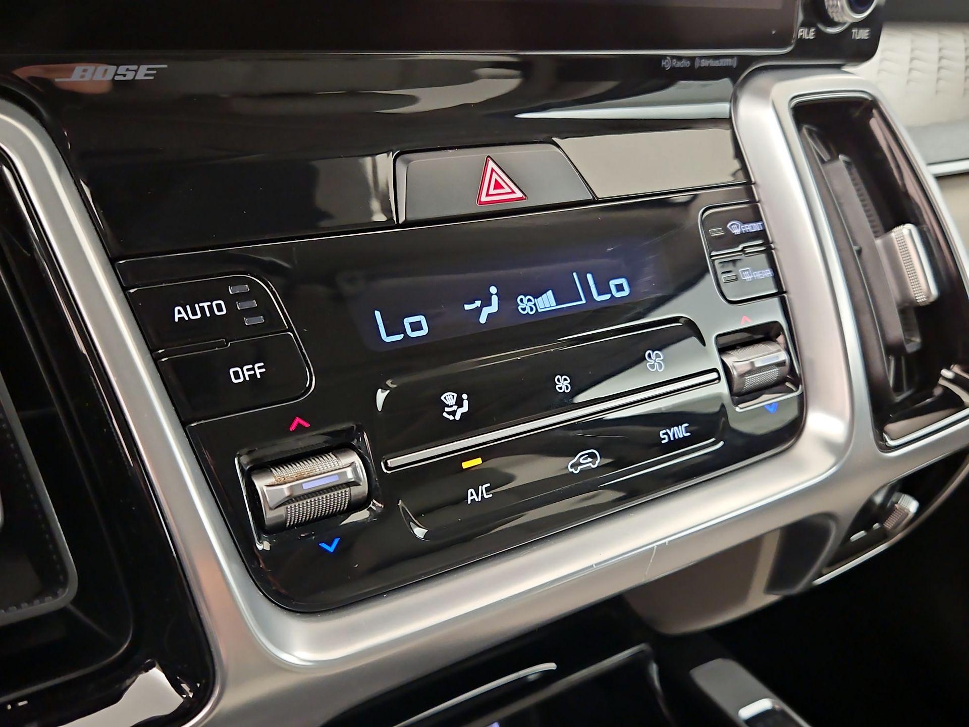 Thumbnail: 2021 Kia Sorento - 17