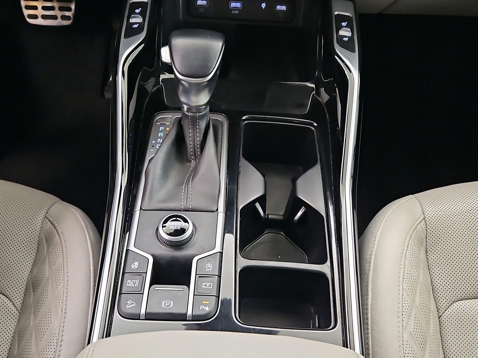 Thumbnail: 2021 Kia Sorento - 18