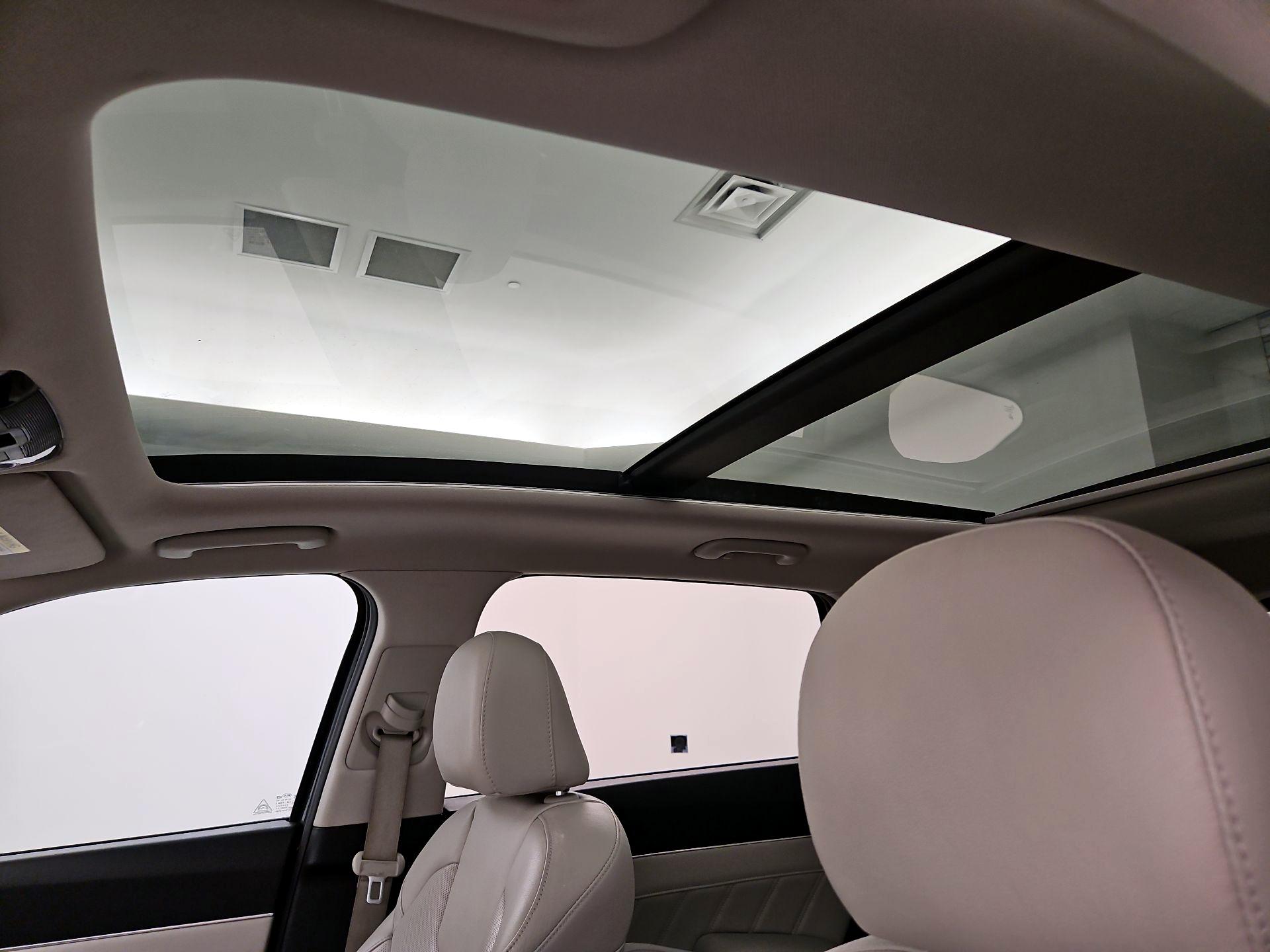Thumbnail: 2021 Kia Sorento - 20