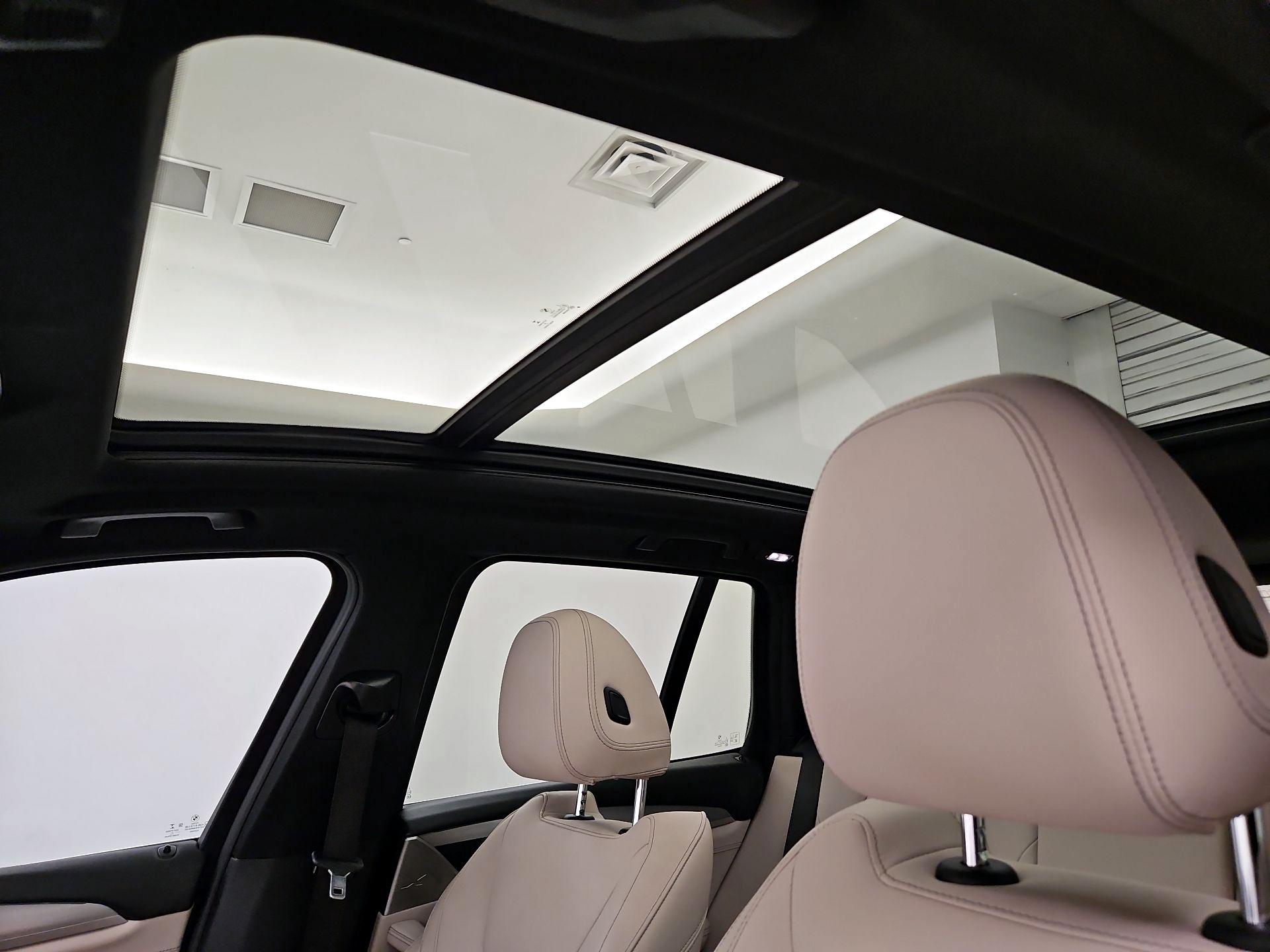 Thumbnail: 2021 BMW X3 - 20