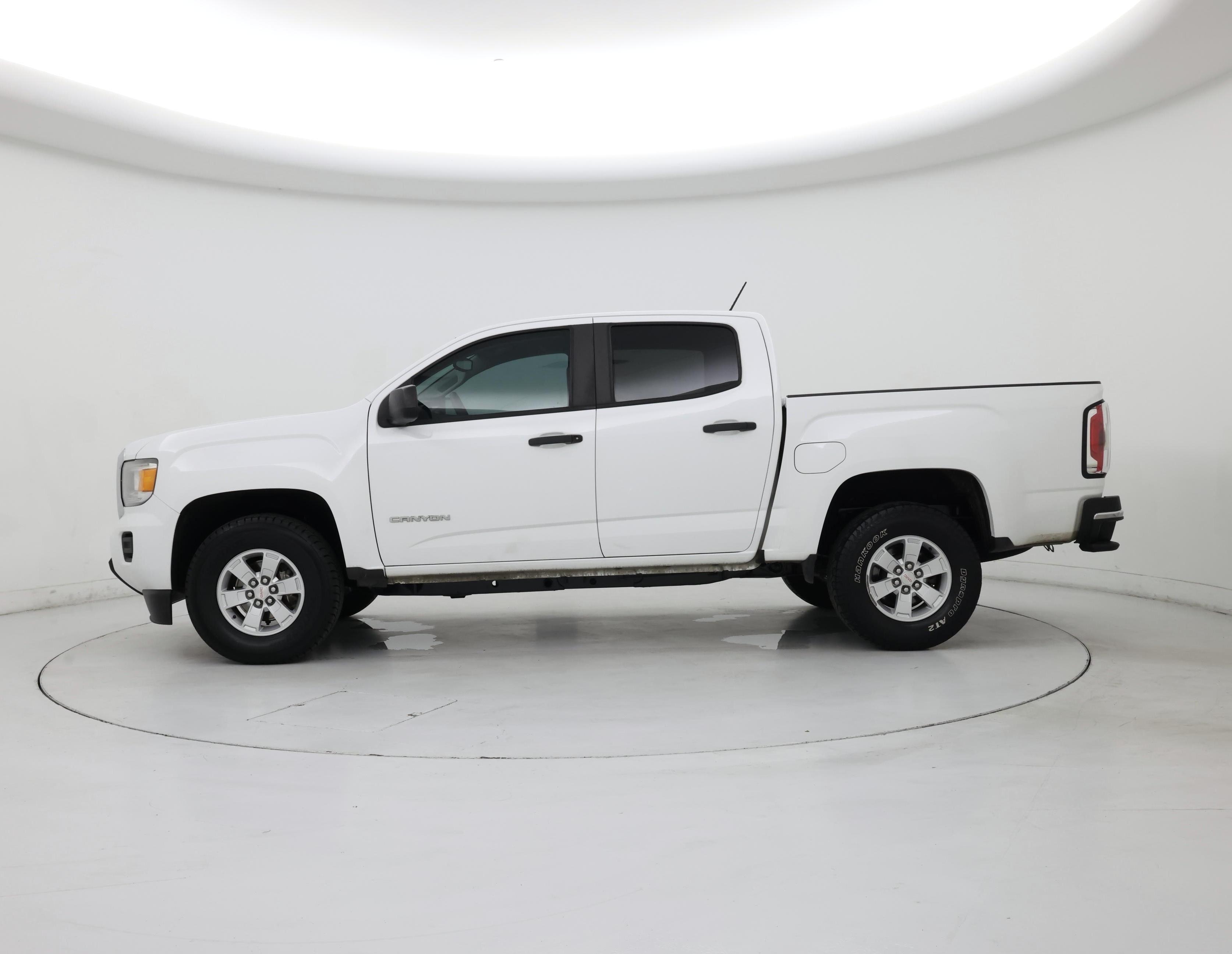Thumbnail: 2018 GMC Canyon - 3