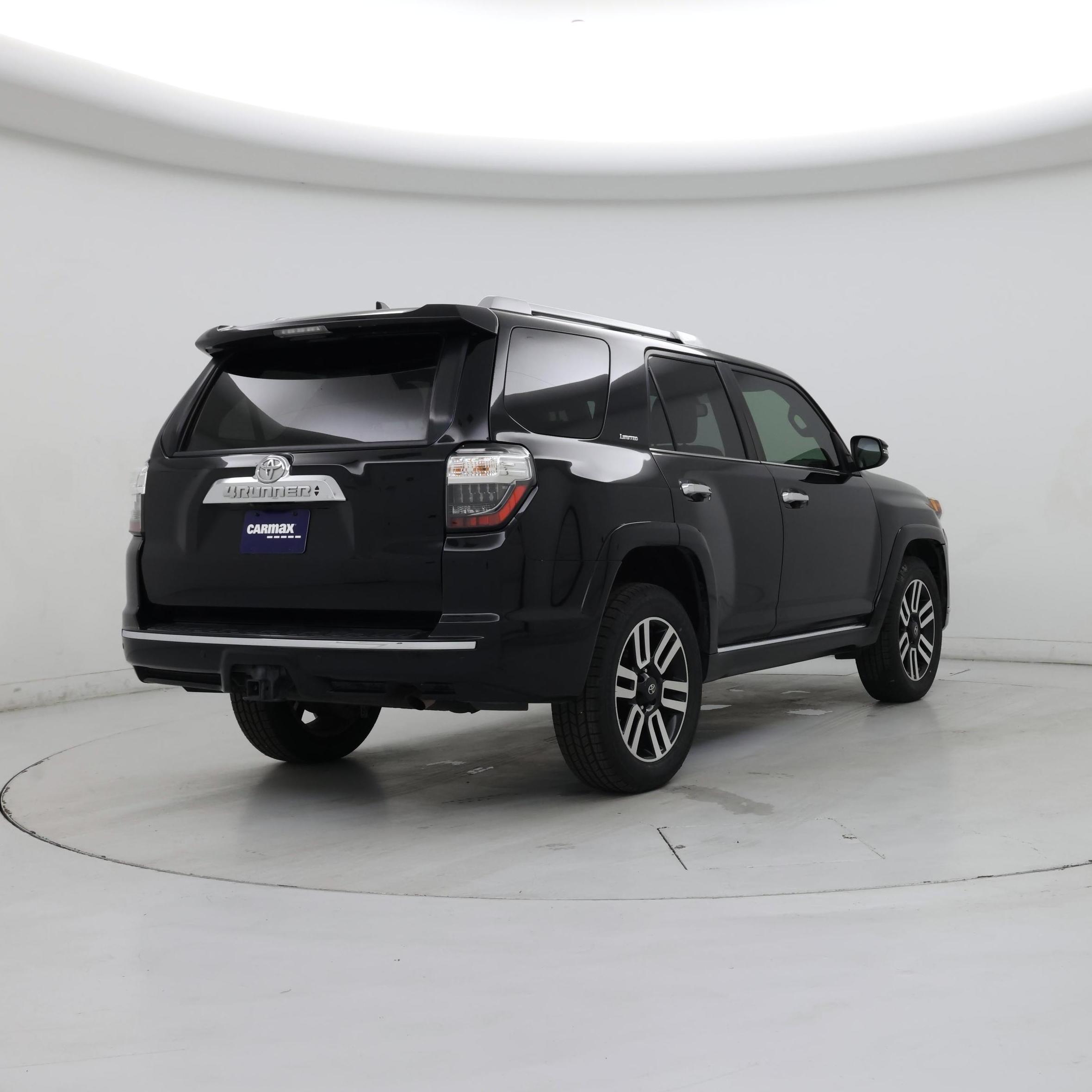 Thumbnail: 2017 Toyota 4Runner - 8