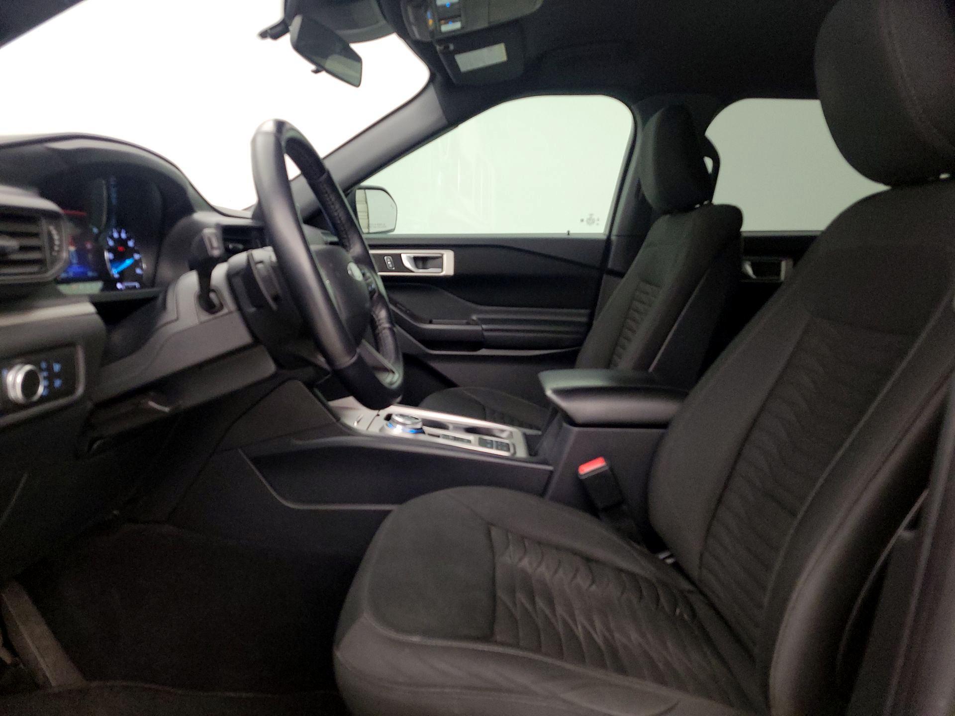 Thumbnail: 2020 Ford Explorer - 11