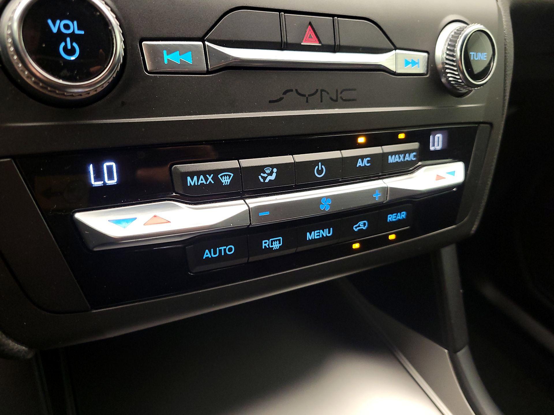 Thumbnail: 2020 Ford Explorer - 16
