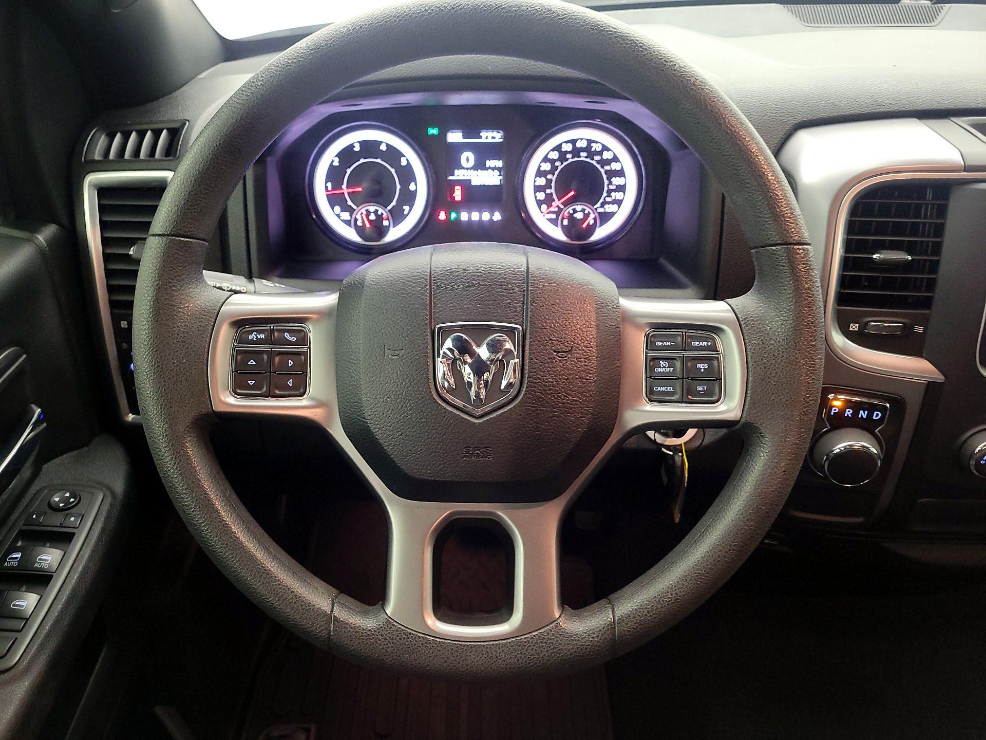 Thumbnail: 2021 RAM 1500 Classic - 10